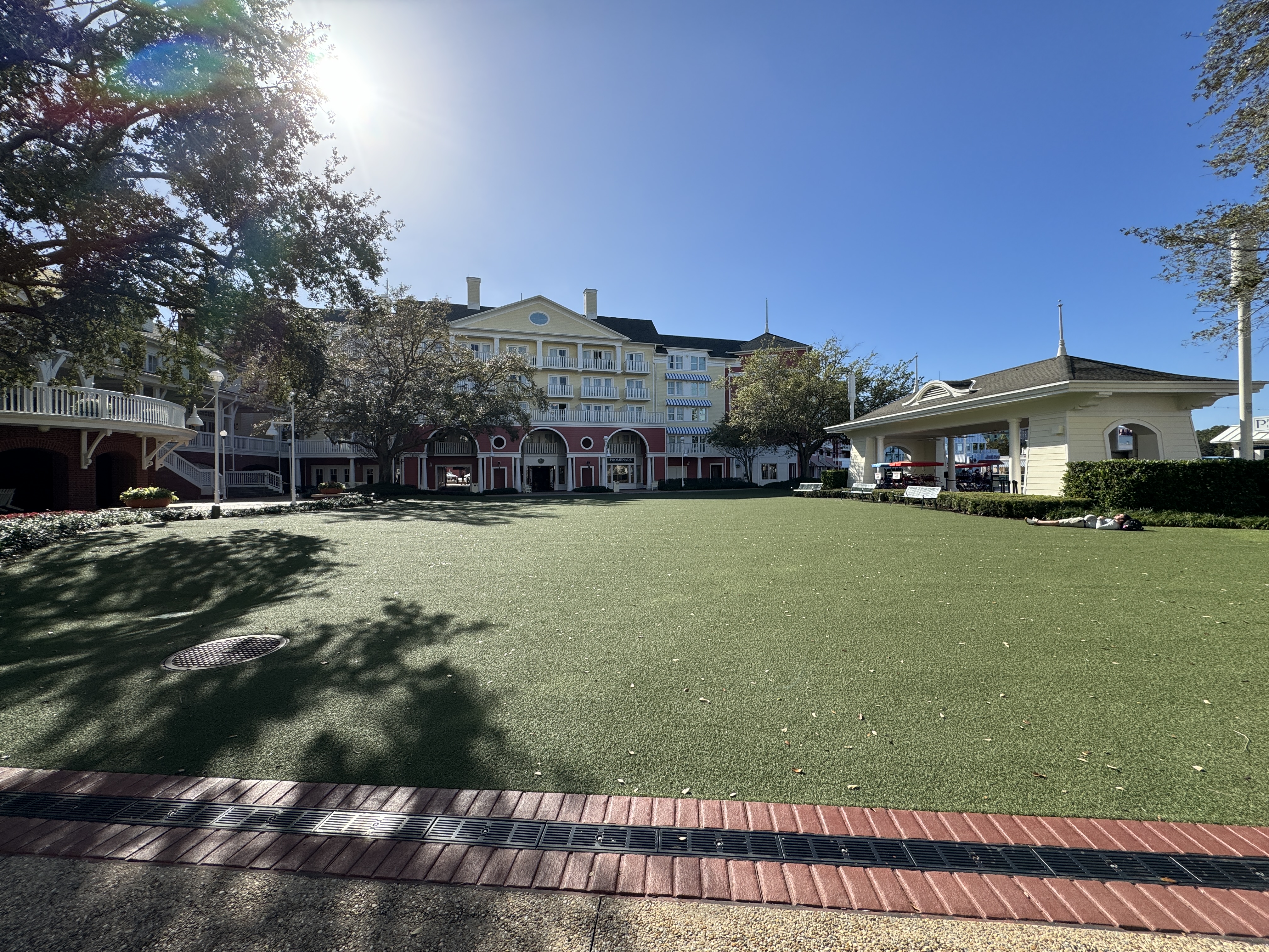 Disneys BoardWalk Inn Lawn Disneys BoardWalk Inn Lawn