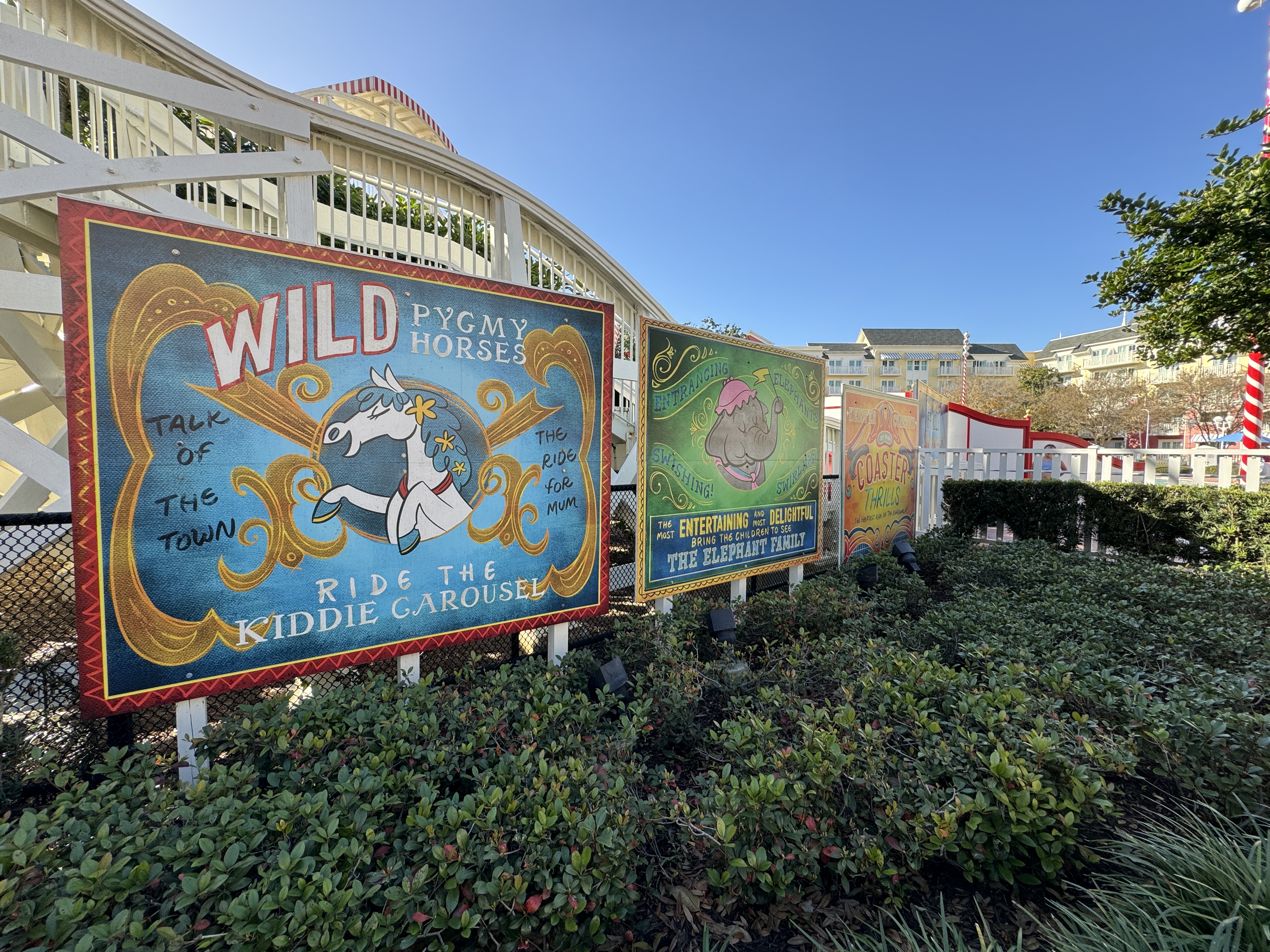 Disneys BoardWalk Inn Luna Park Carnival Decor Disneys BoardWalk Inn Luna Park Carnival Decor