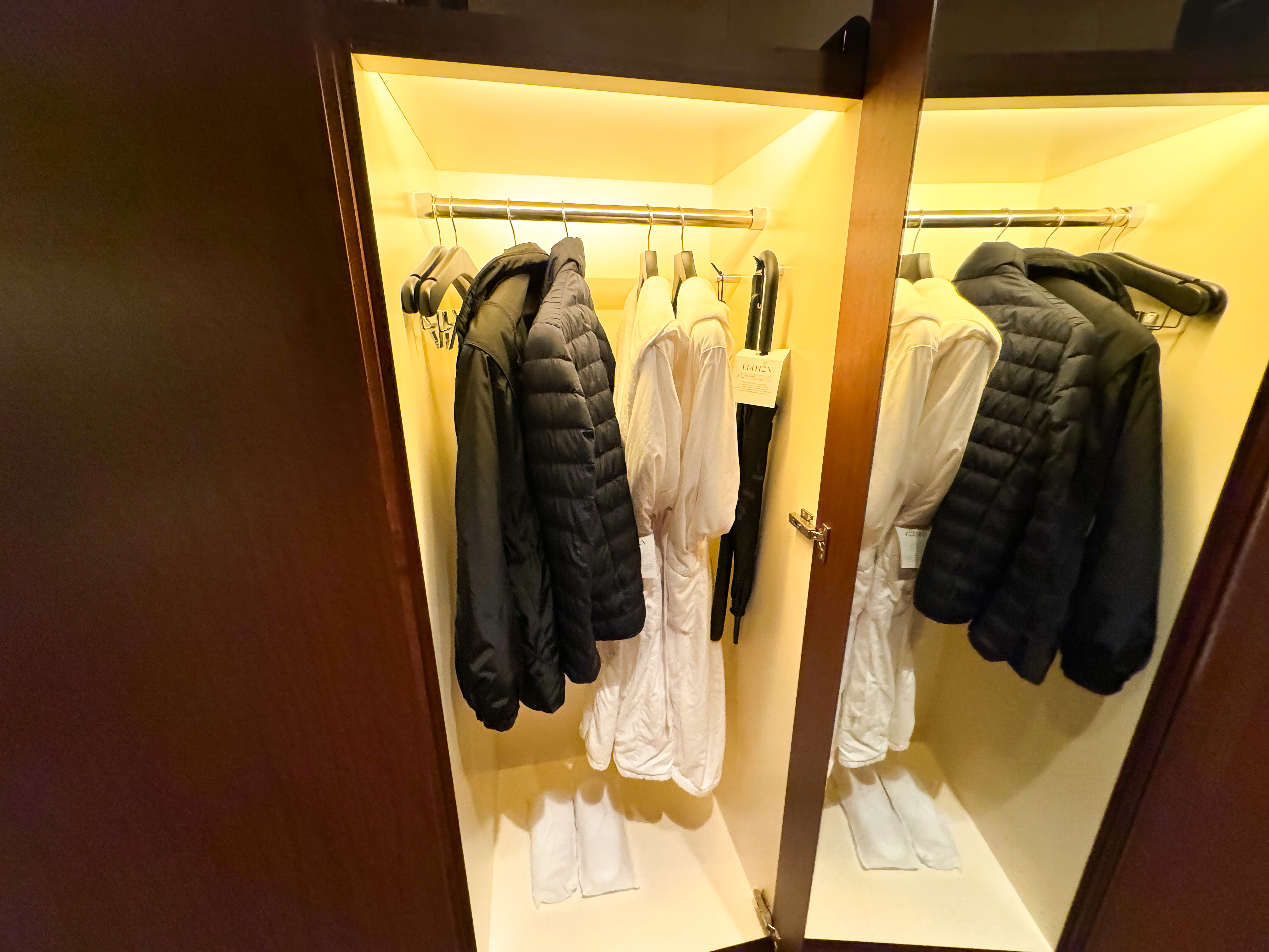 EDITION Tokyo Ginza closet EDITION Tokyo Ginza closet