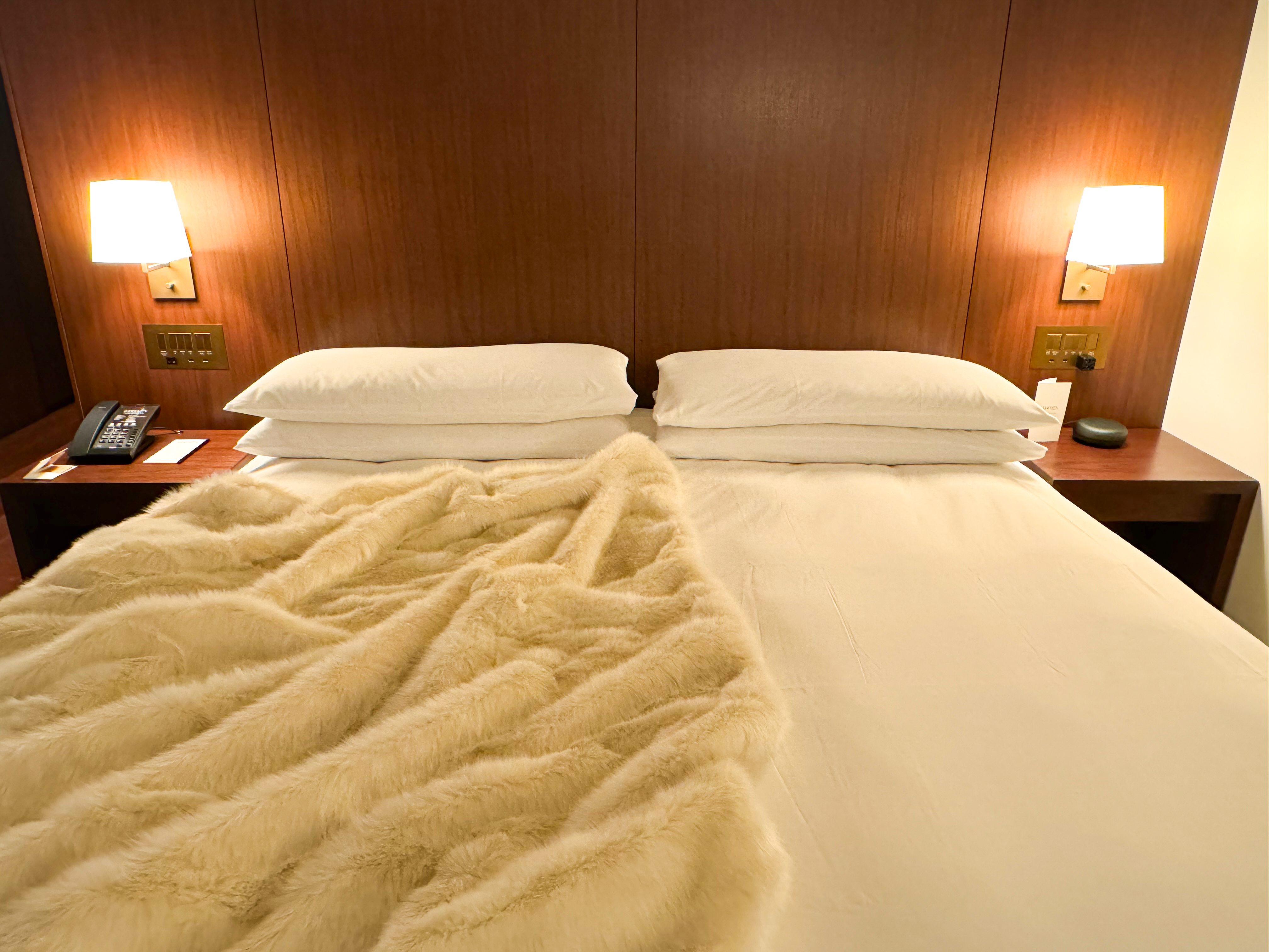 EDITION Tokyo Ginza king bed EDITION Tokyo Ginza king bed