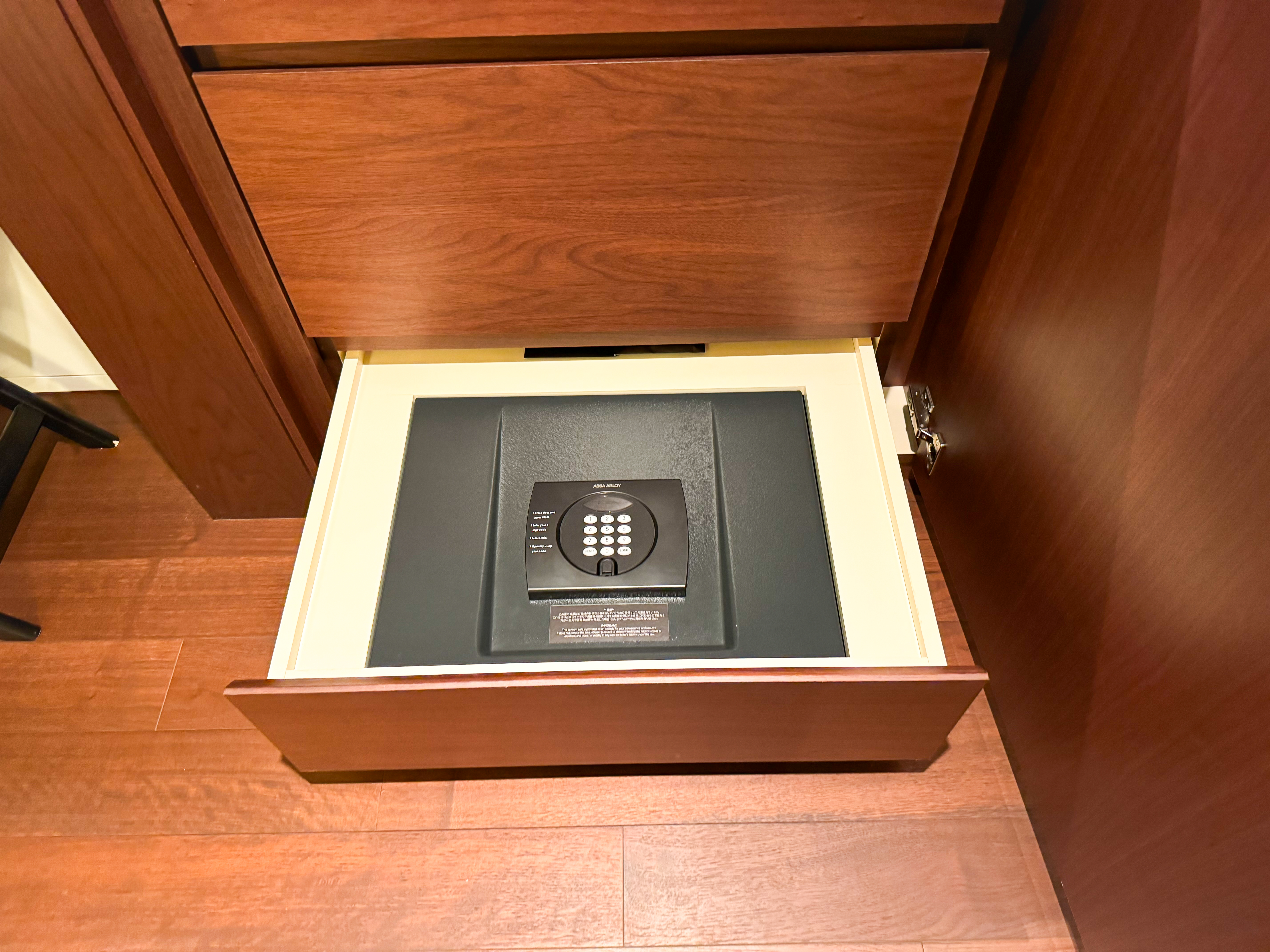 EDITION Tokyo Ginza safe EDITION Tokyo Ginza safe