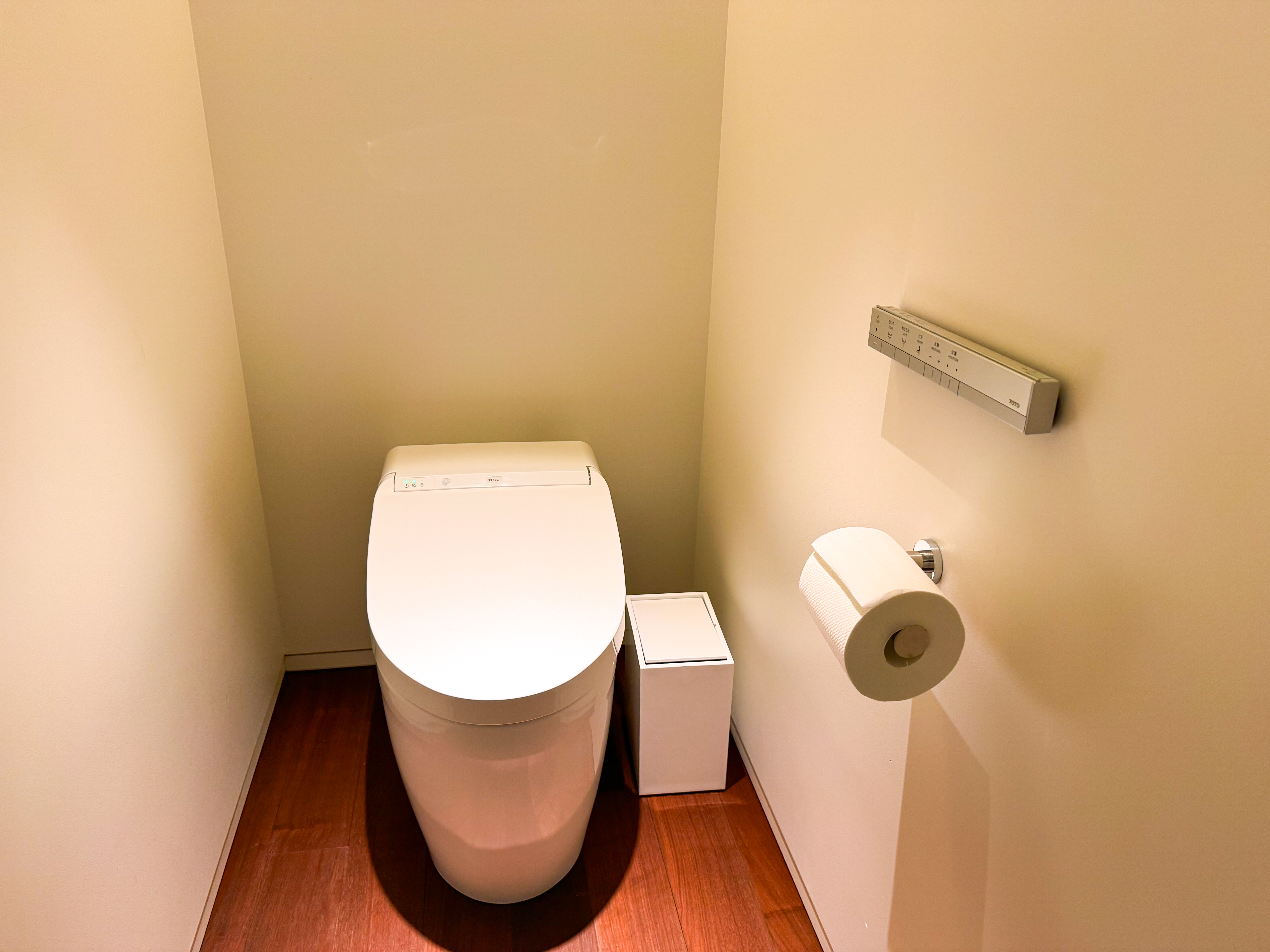 EDITION Tokyo Ginza toilet Toto bidet EDITION Tokyo Ginza toilet Toto bidet