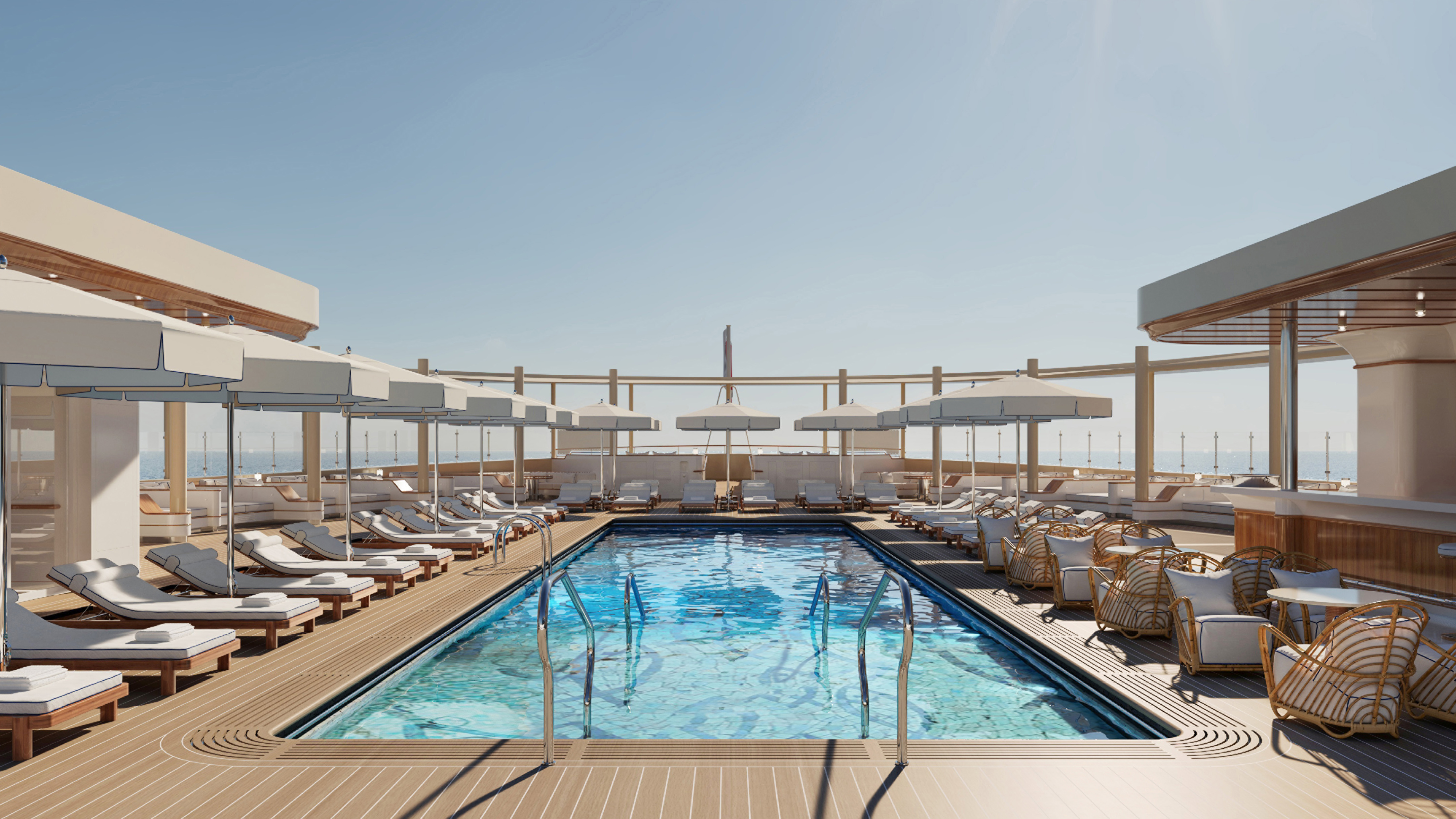 Four Seasons Yacht pool