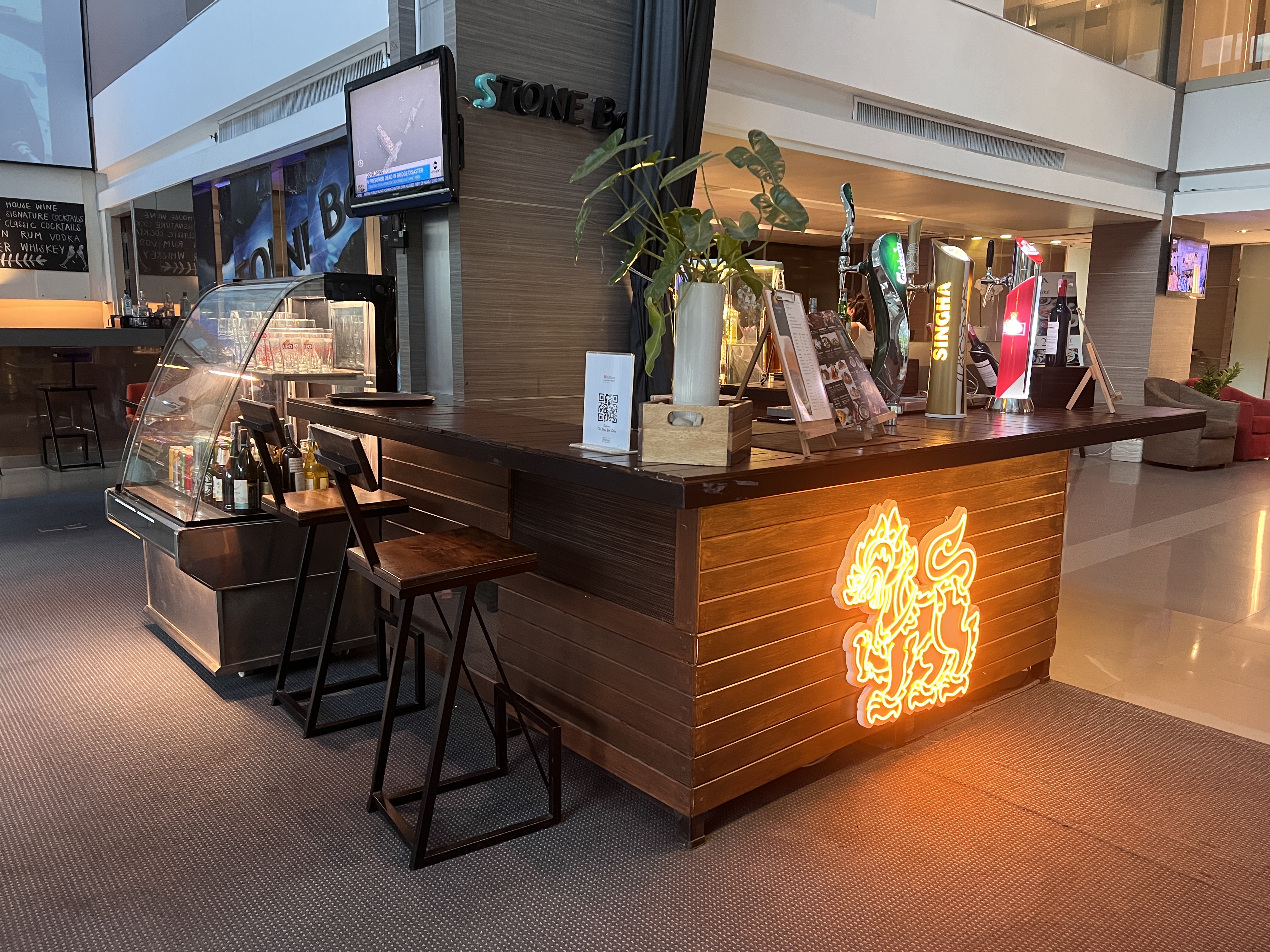 Hilton Garden Inn Bangkok Silom Stone Bar