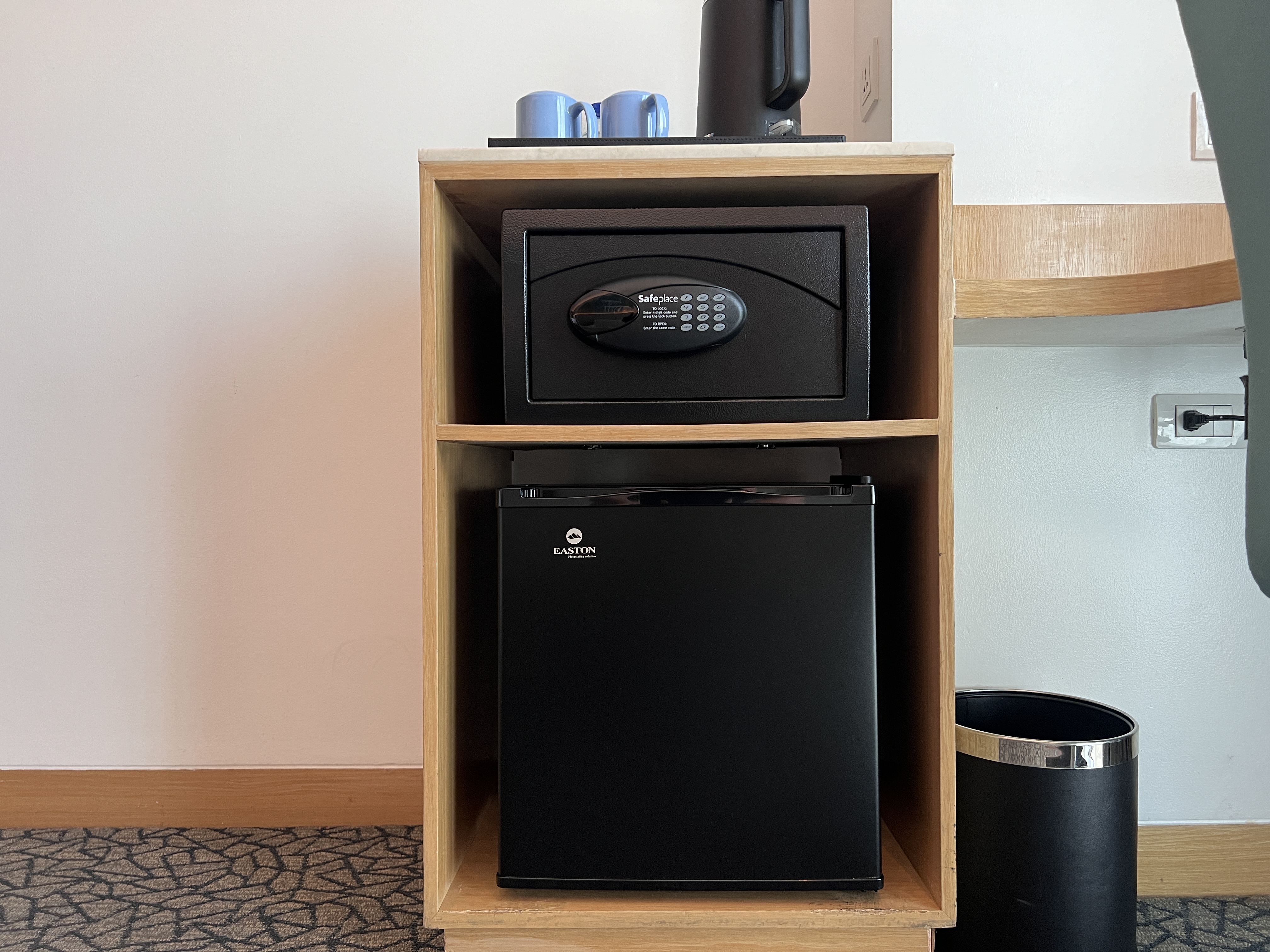 Holiday Inn Express Manila Newport City room safe and mini fridge