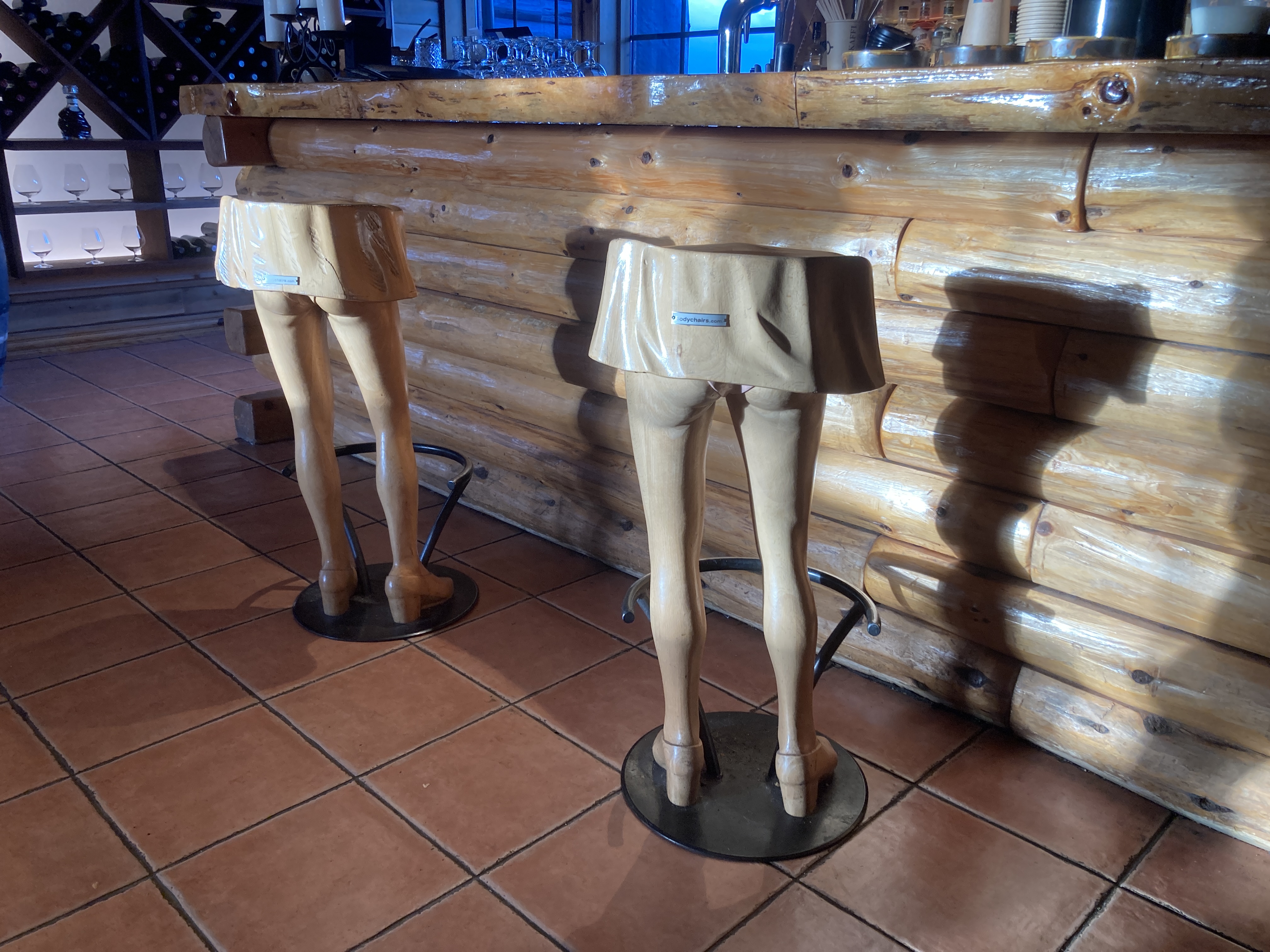 Hotel Ranga bar stools