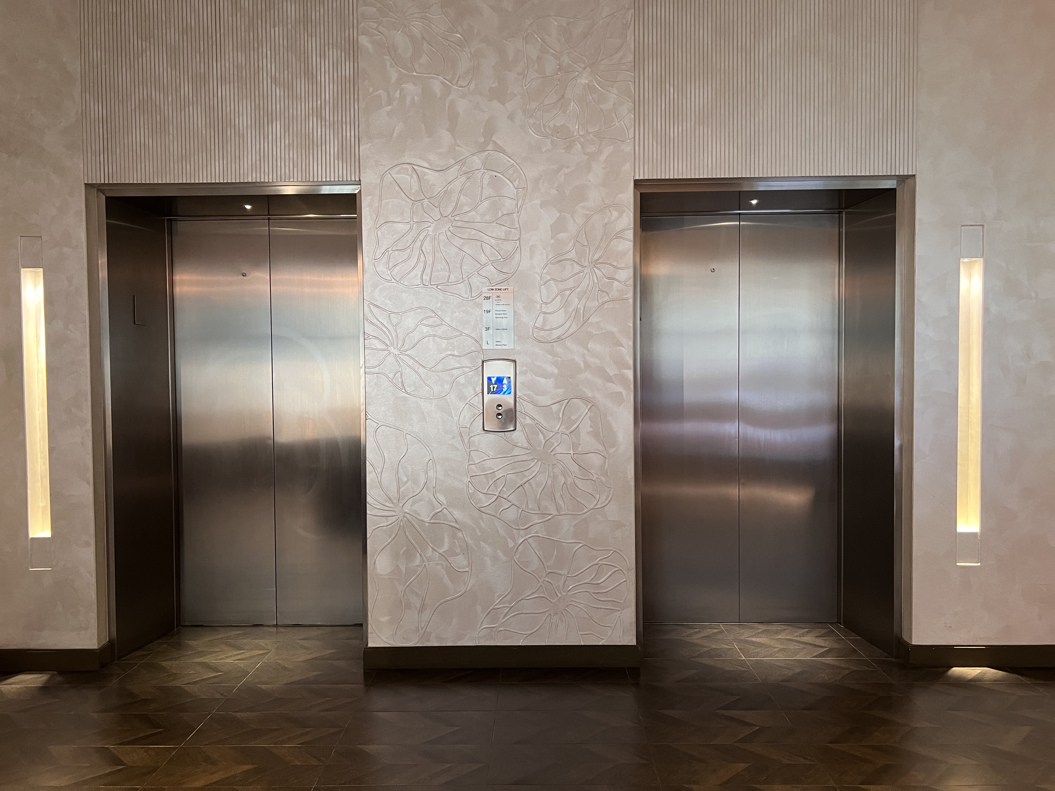 Hyatt Place Bangkok Sukhumvit hotel lobby elevators for lower floors