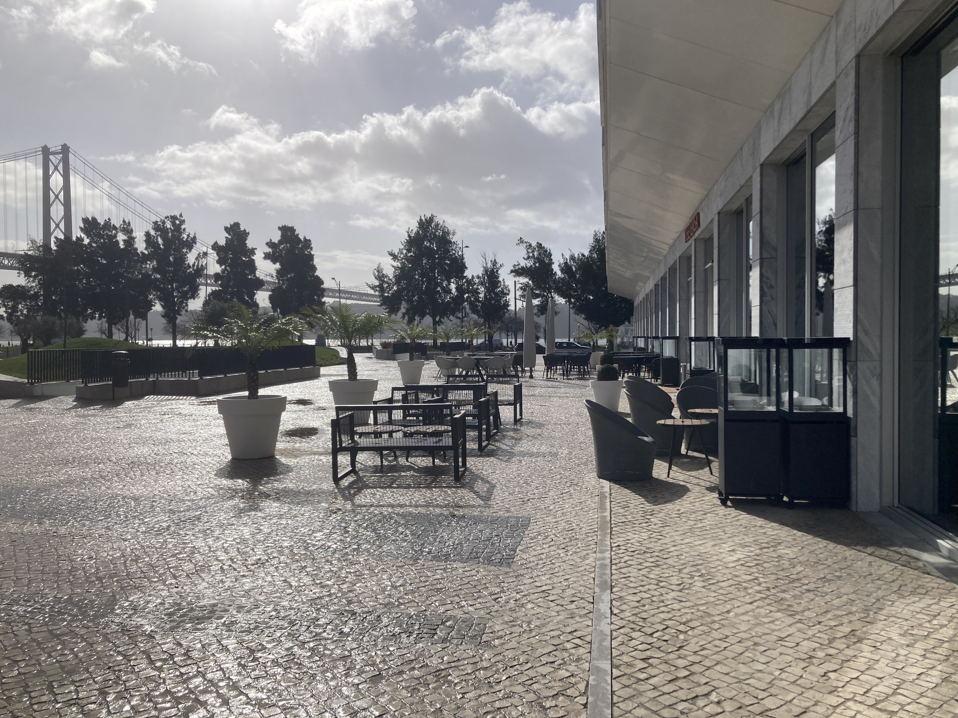 Hyatt Regency Lisbon Viseversa outside seating Hyatt Regency Lisbon Viseversa outside seating