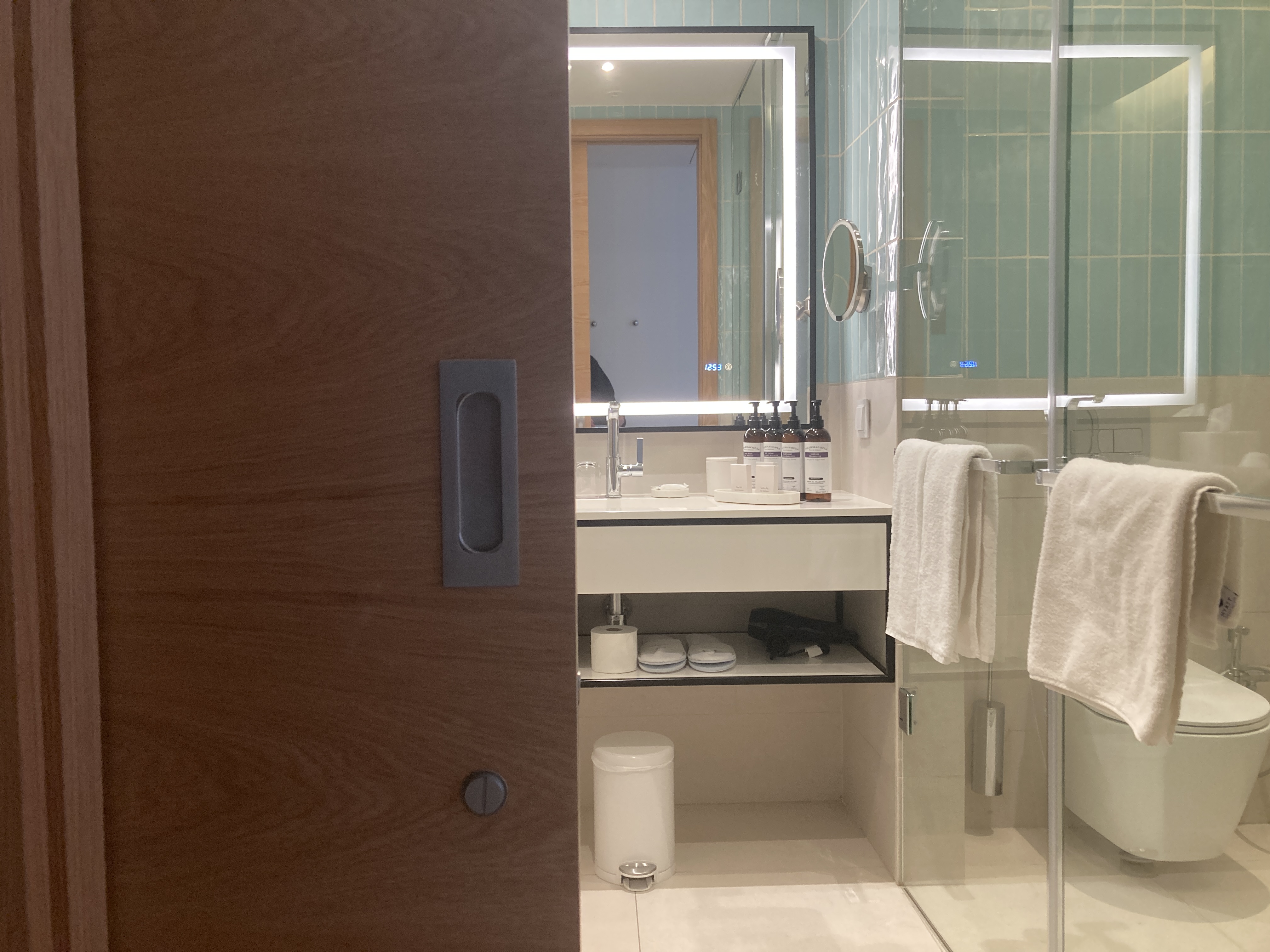 Hyatt Regency Lisbon bathroom entrance Hyatt Regency Lisbon bathroom entrance