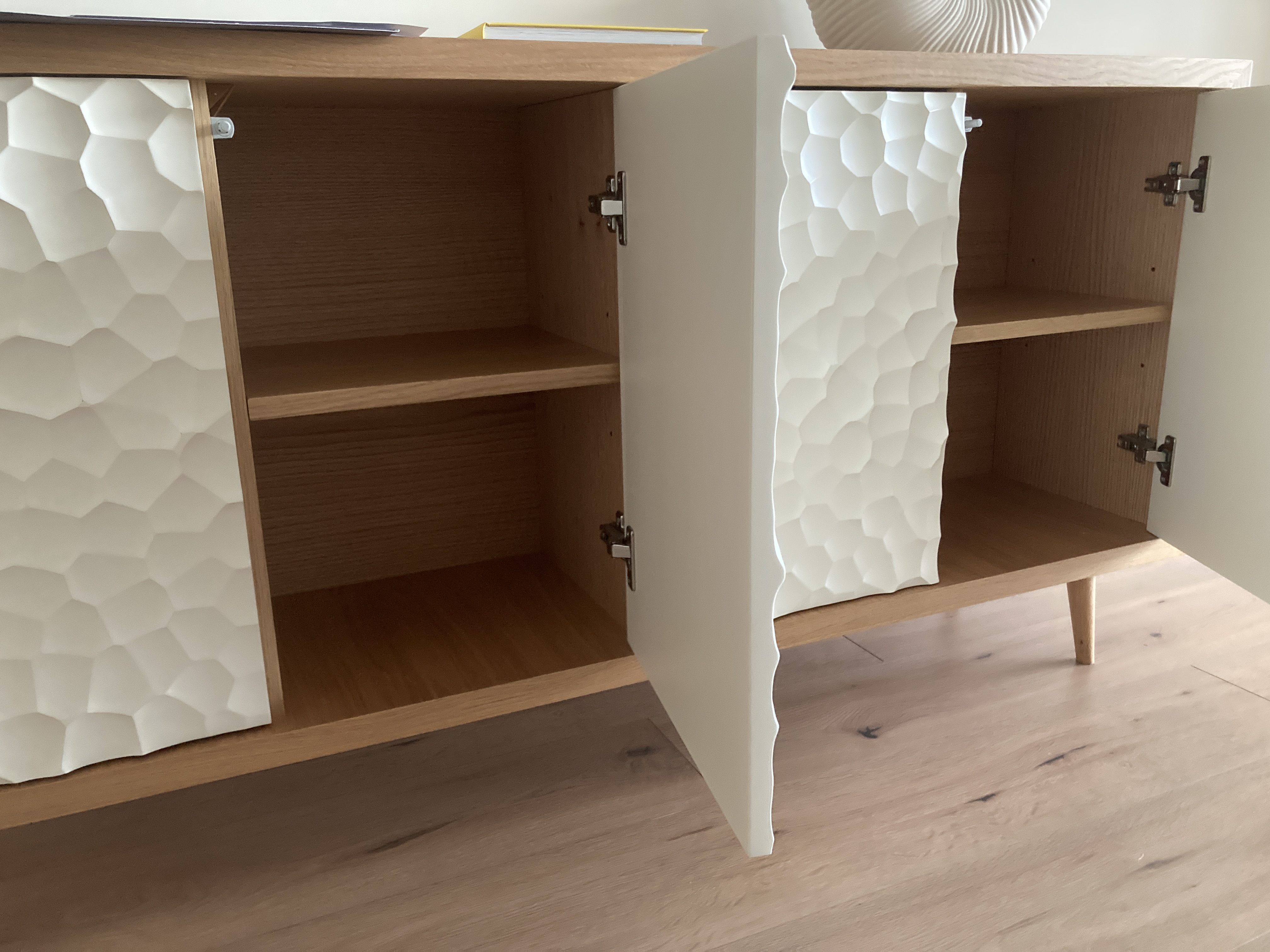 Hyatt Regency Lisbon living room cabinet Hyatt Regency Lisbon living room cabinet