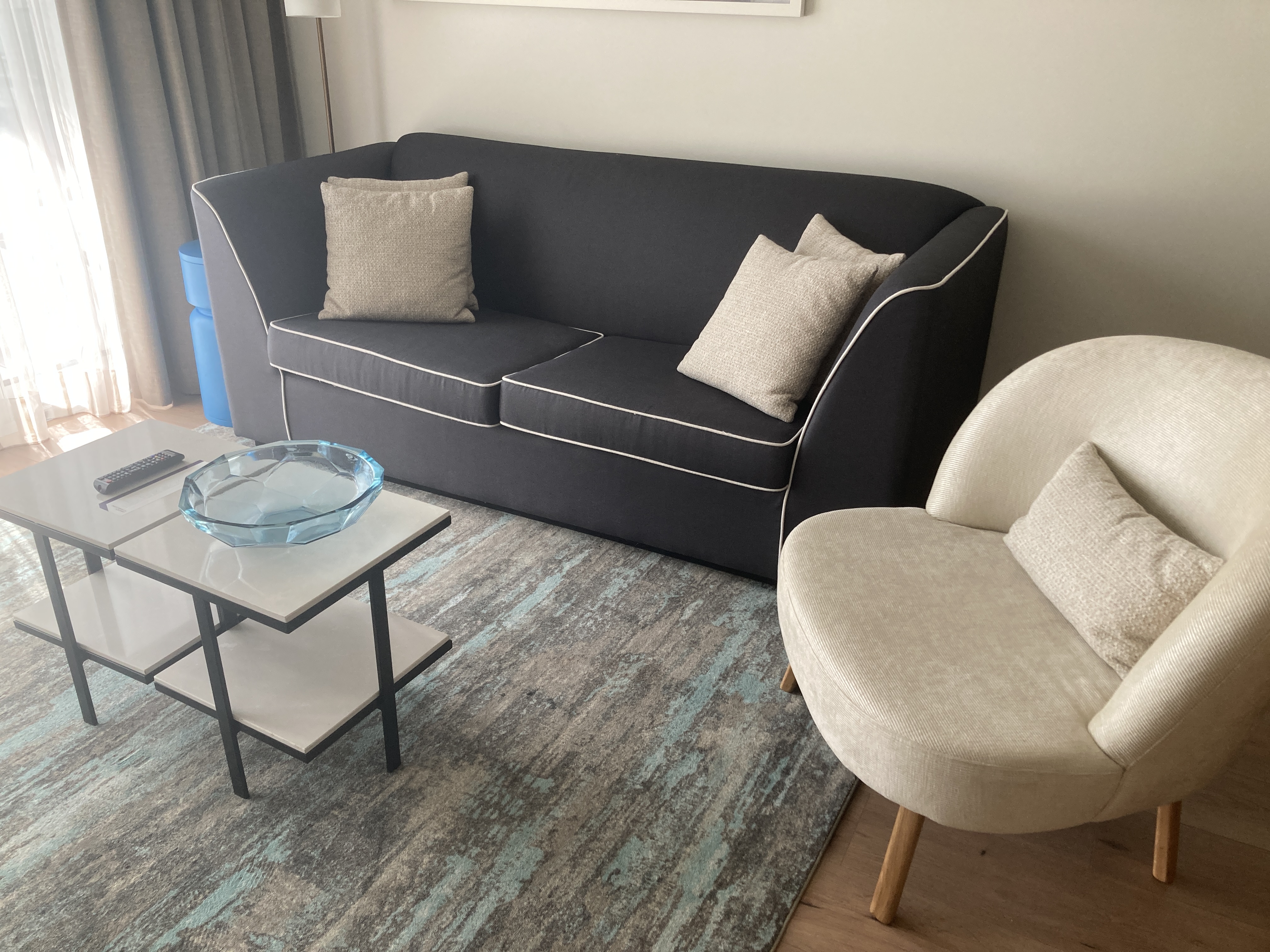 Hyatt Regency Lisbon living room sofa chair Hyatt Regency Lisbon living room sofa chair