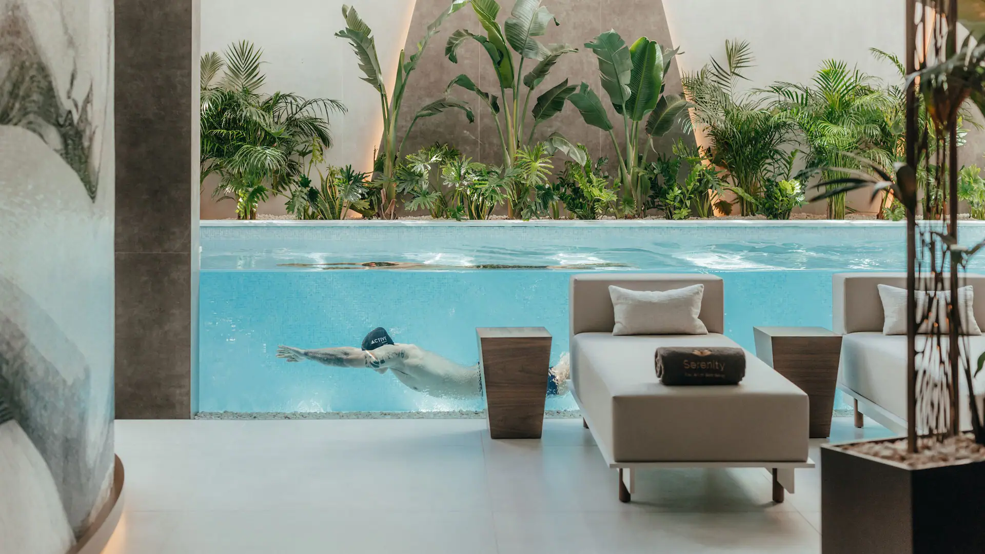 Hyatt Regency Lisbon pool Hyatt Regency Lisbon pool