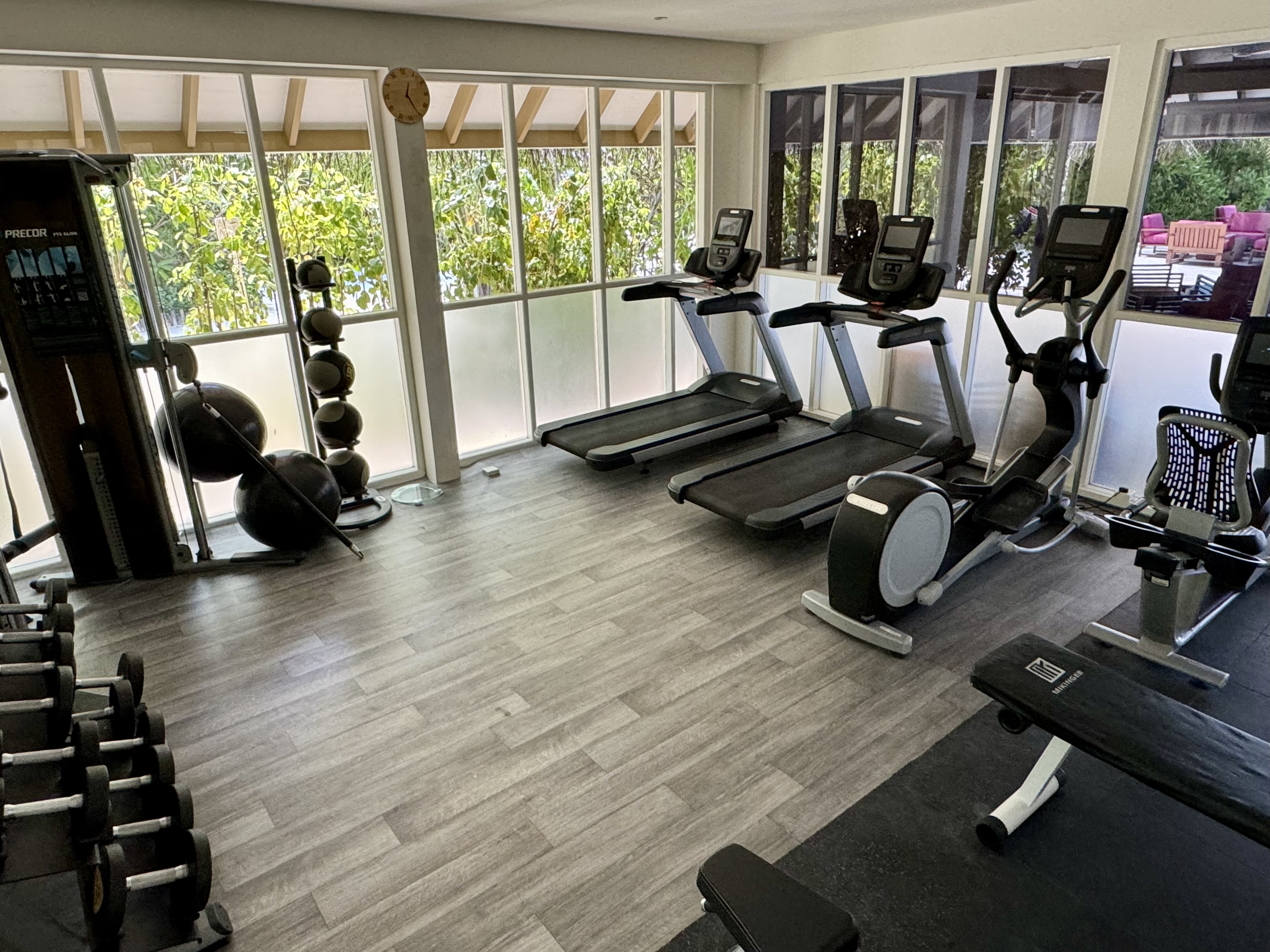 Iru Veli Go Fit gym