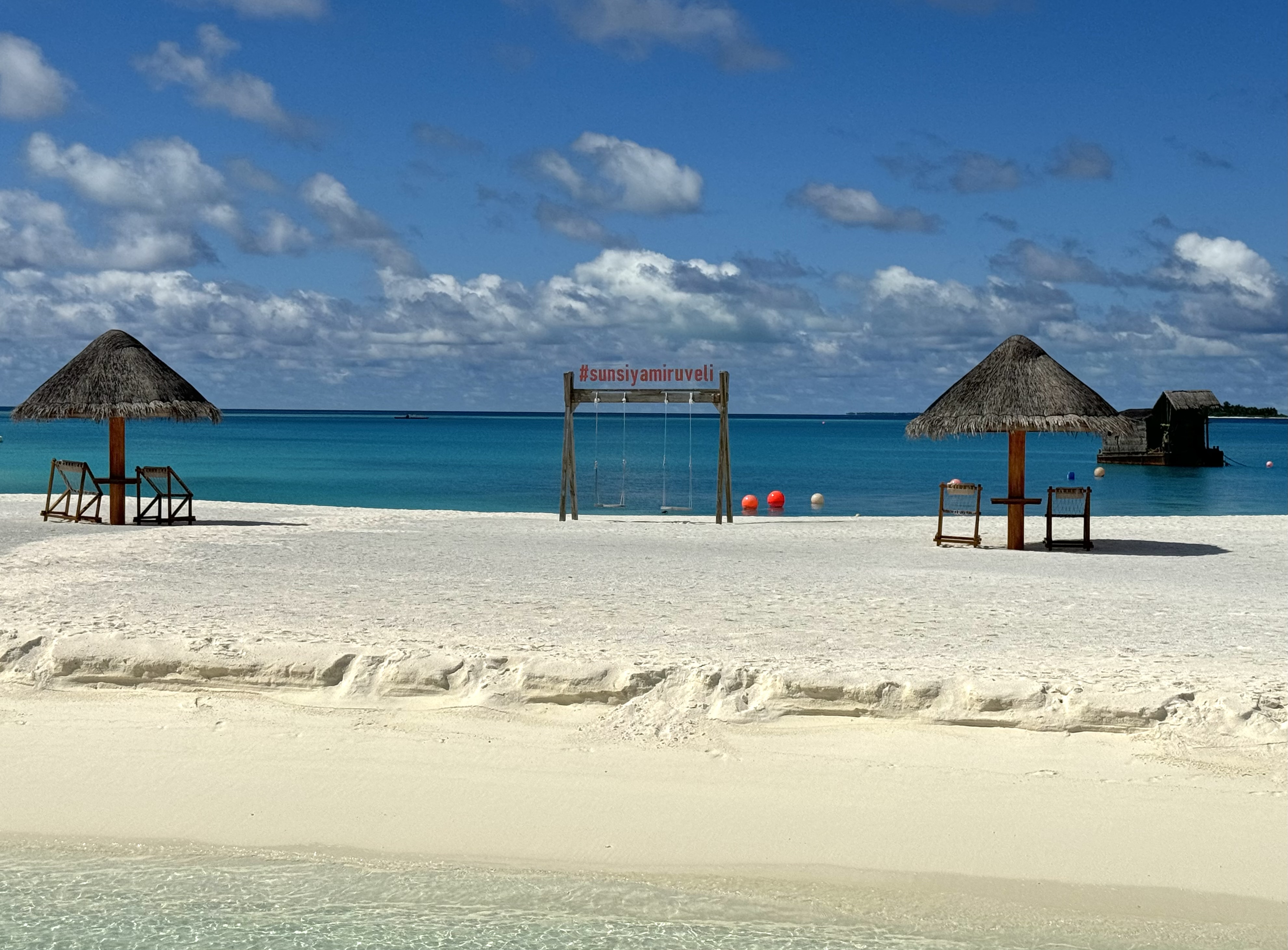 Iru Veli island 