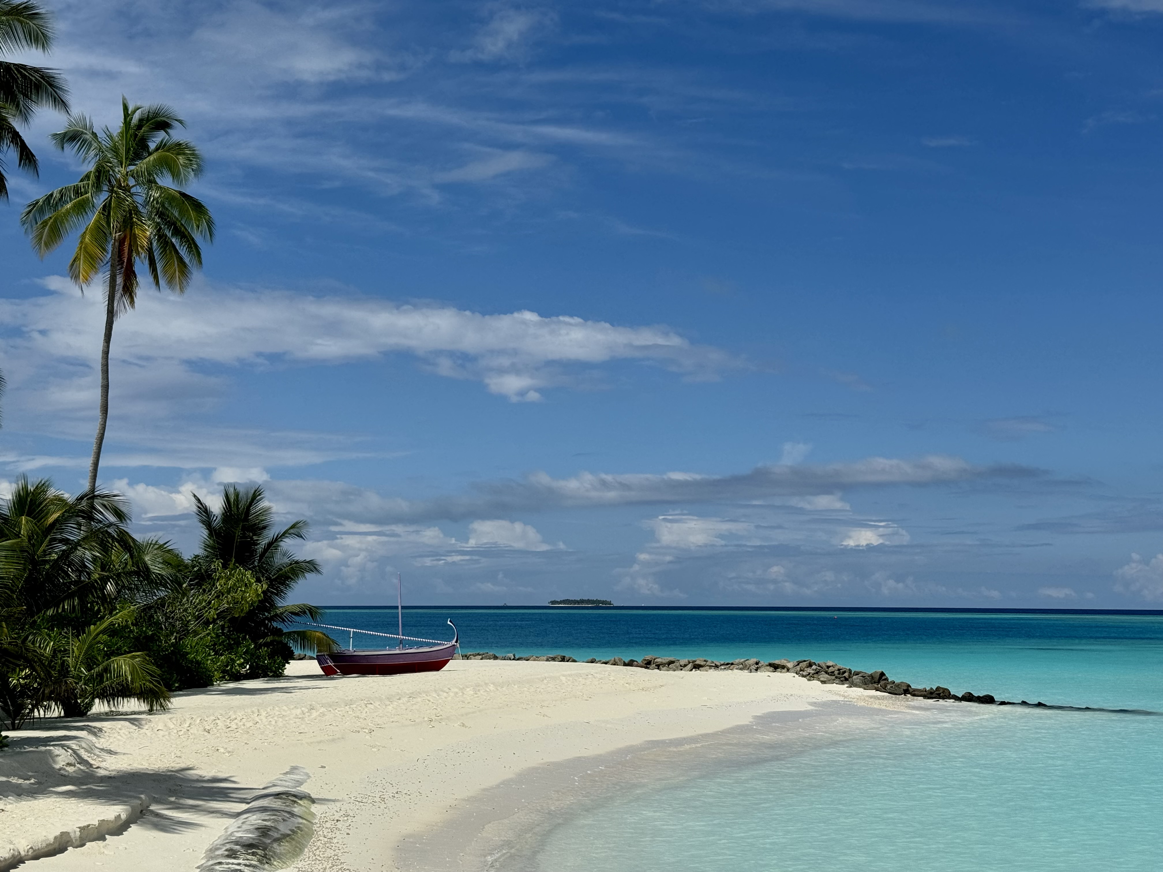 Iru Veli island 