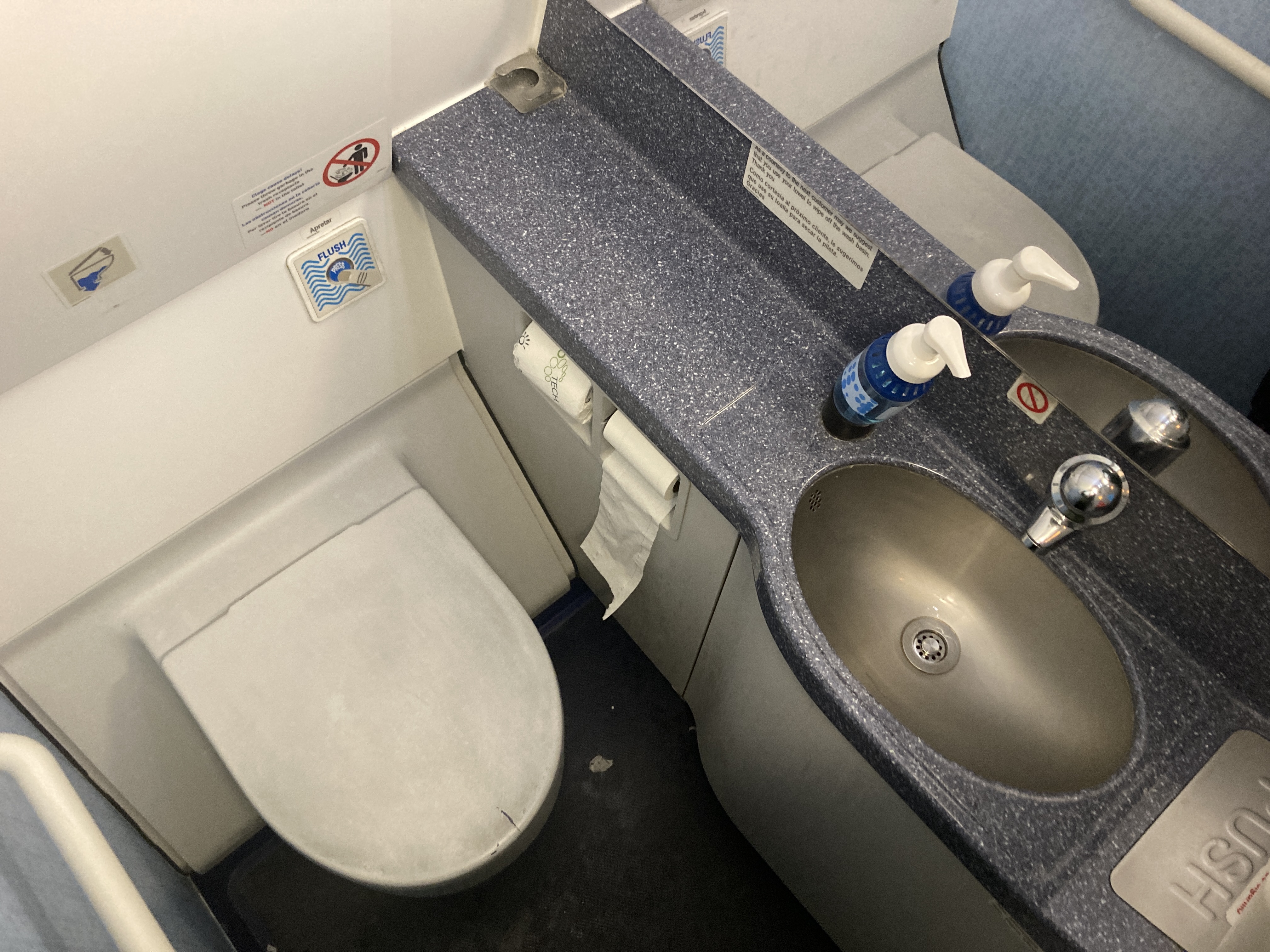 JetBlue Mint A321 lavatory JetBlue Mint A321 lavatory