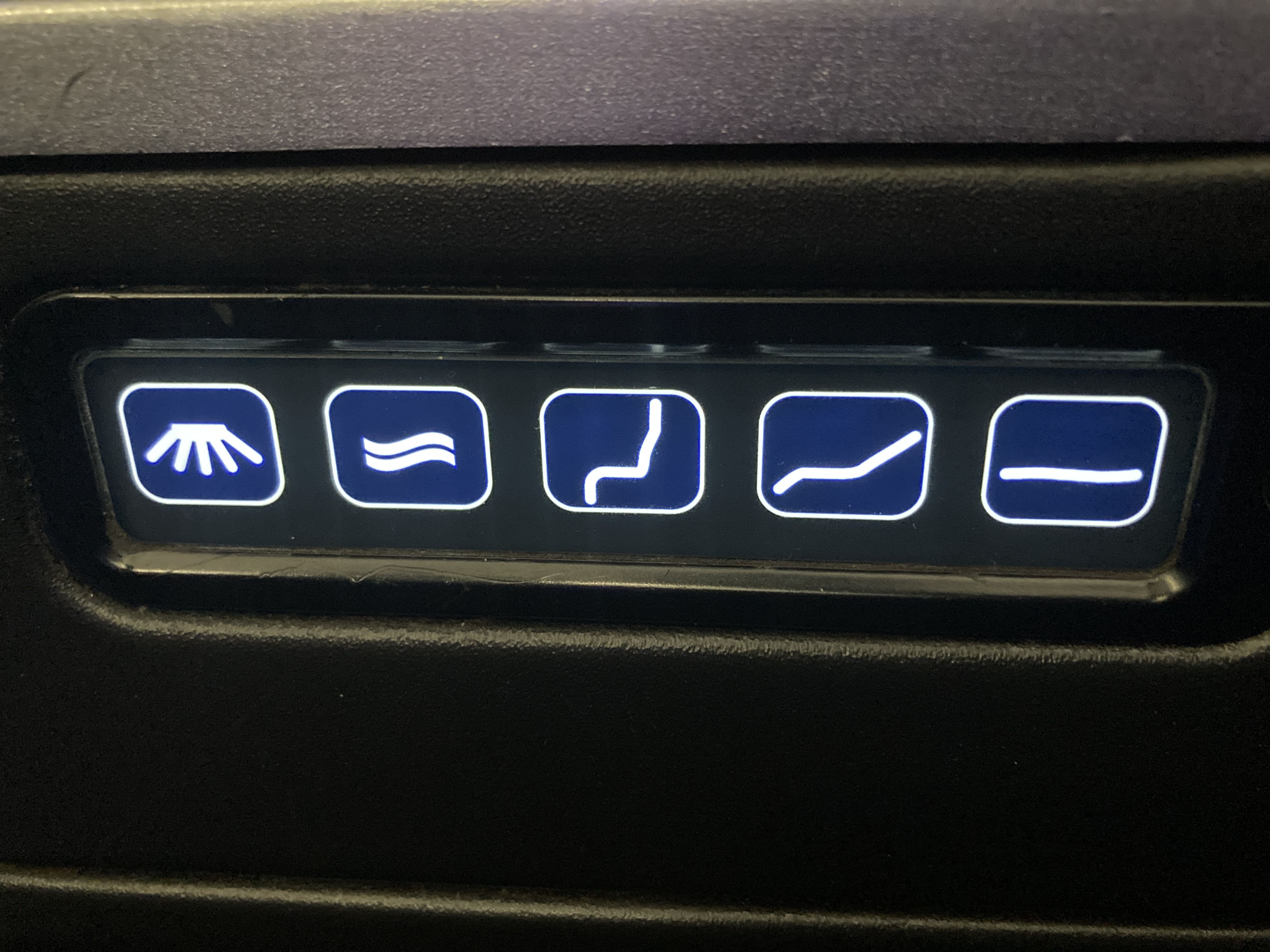 JetBlue Mint A321 seat controls JetBlue Mint A321 seat controls