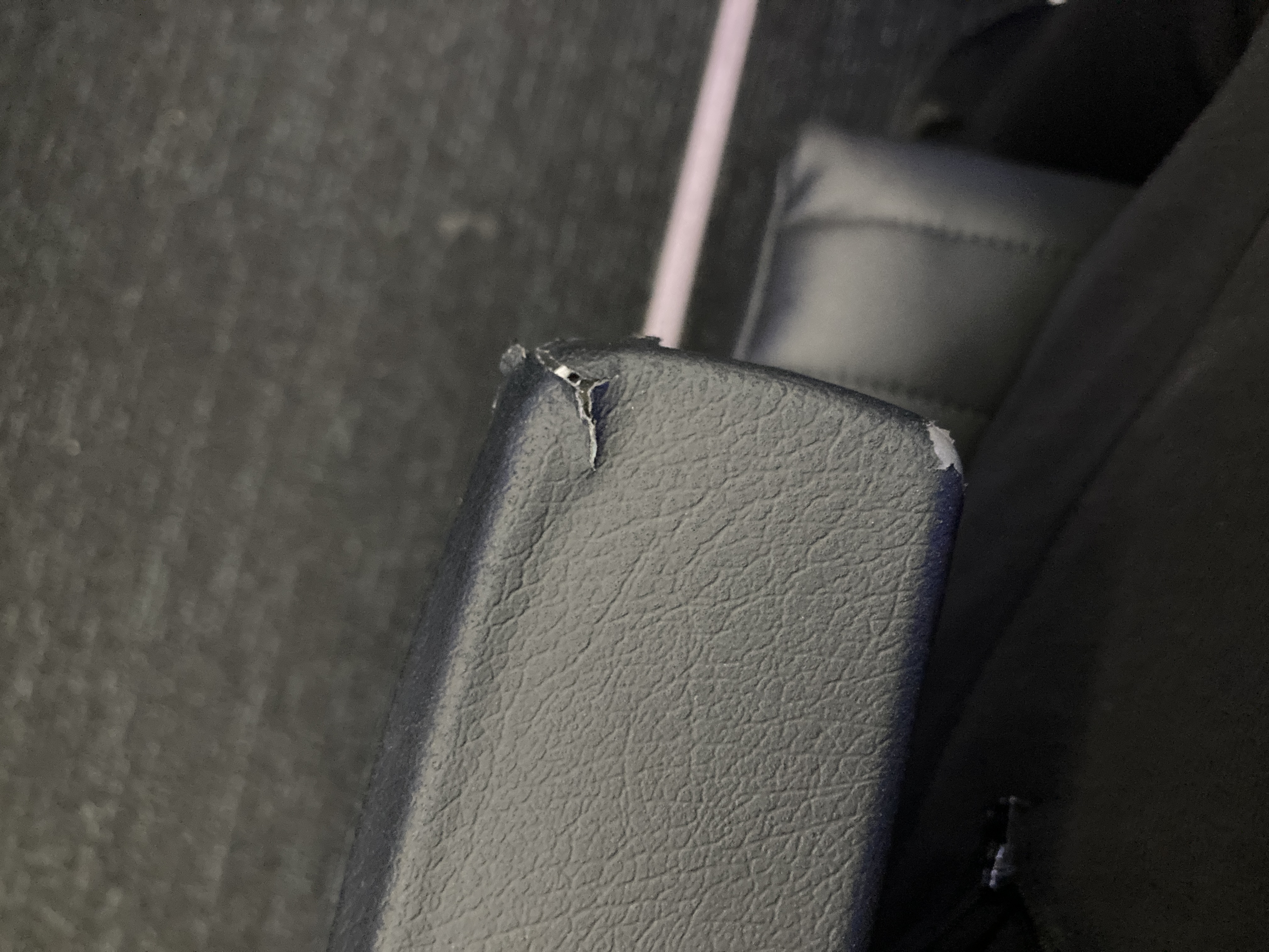 JetBlue Mint A321 seat tear on arm rest JetBlue Mint A321 seat tear on arm rest