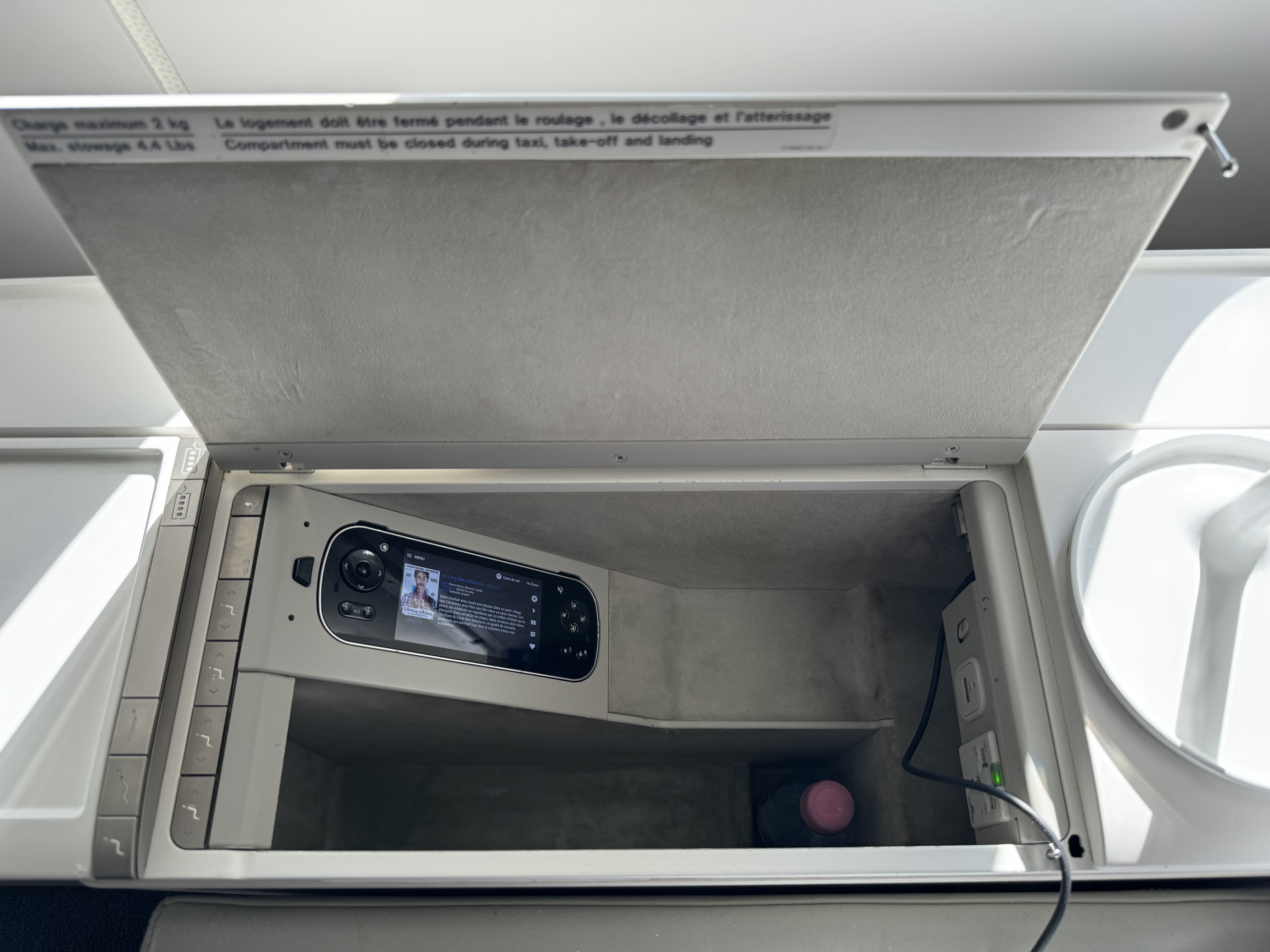 La Premiere seat storage 