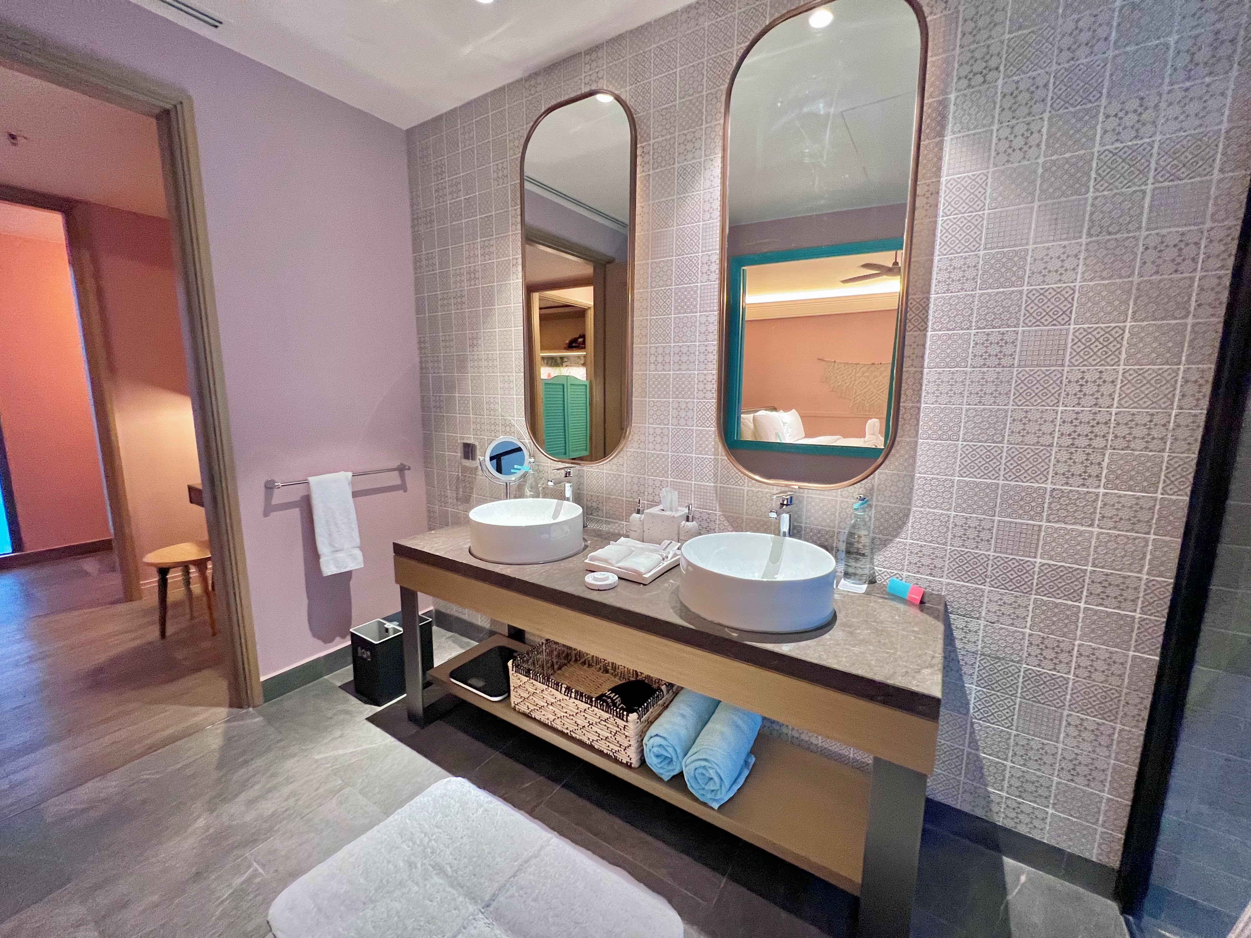 Le Meridien Maldives bathroom