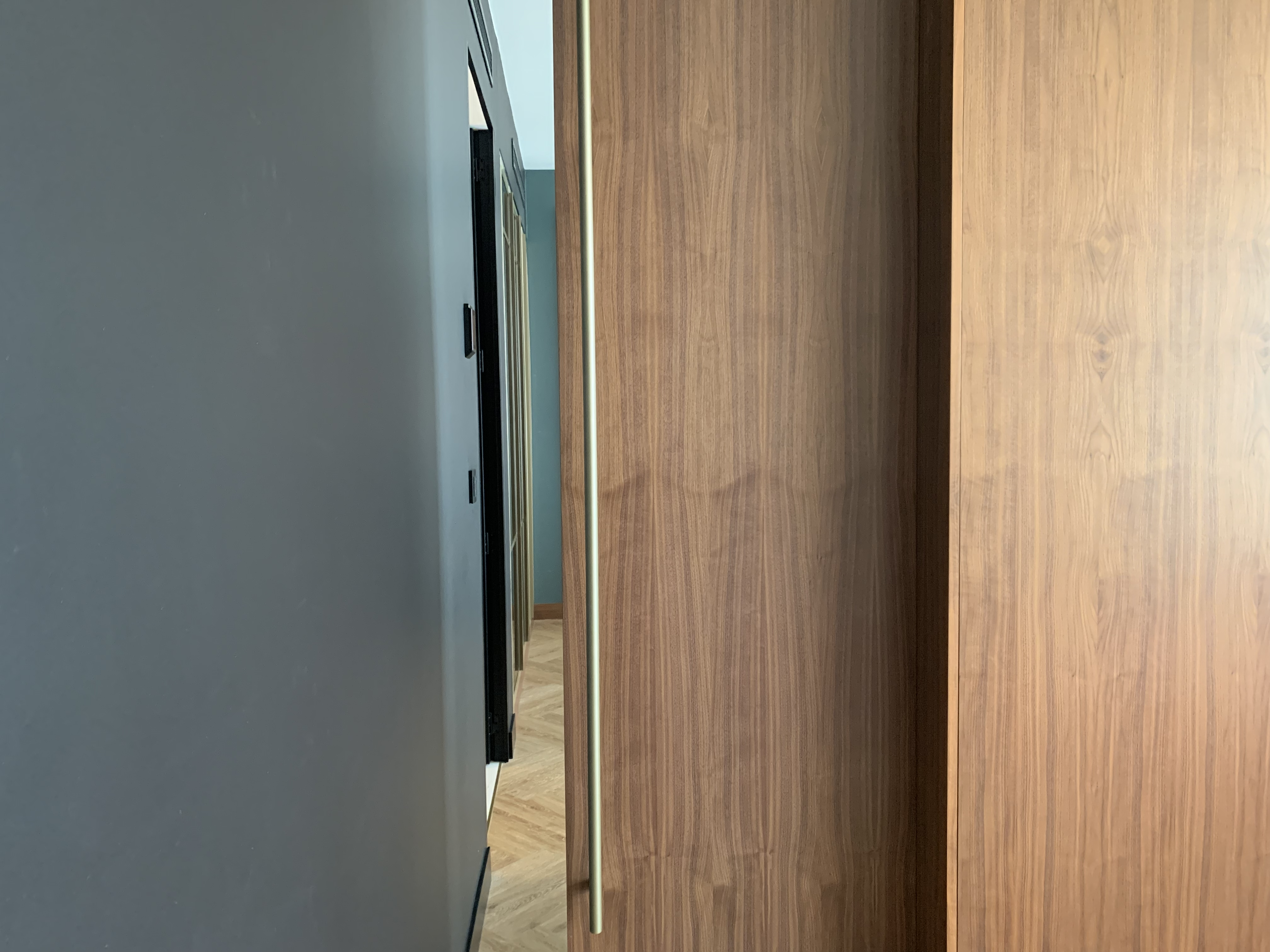 Renaissance Porto Lapa Hotel bedroom sliding door