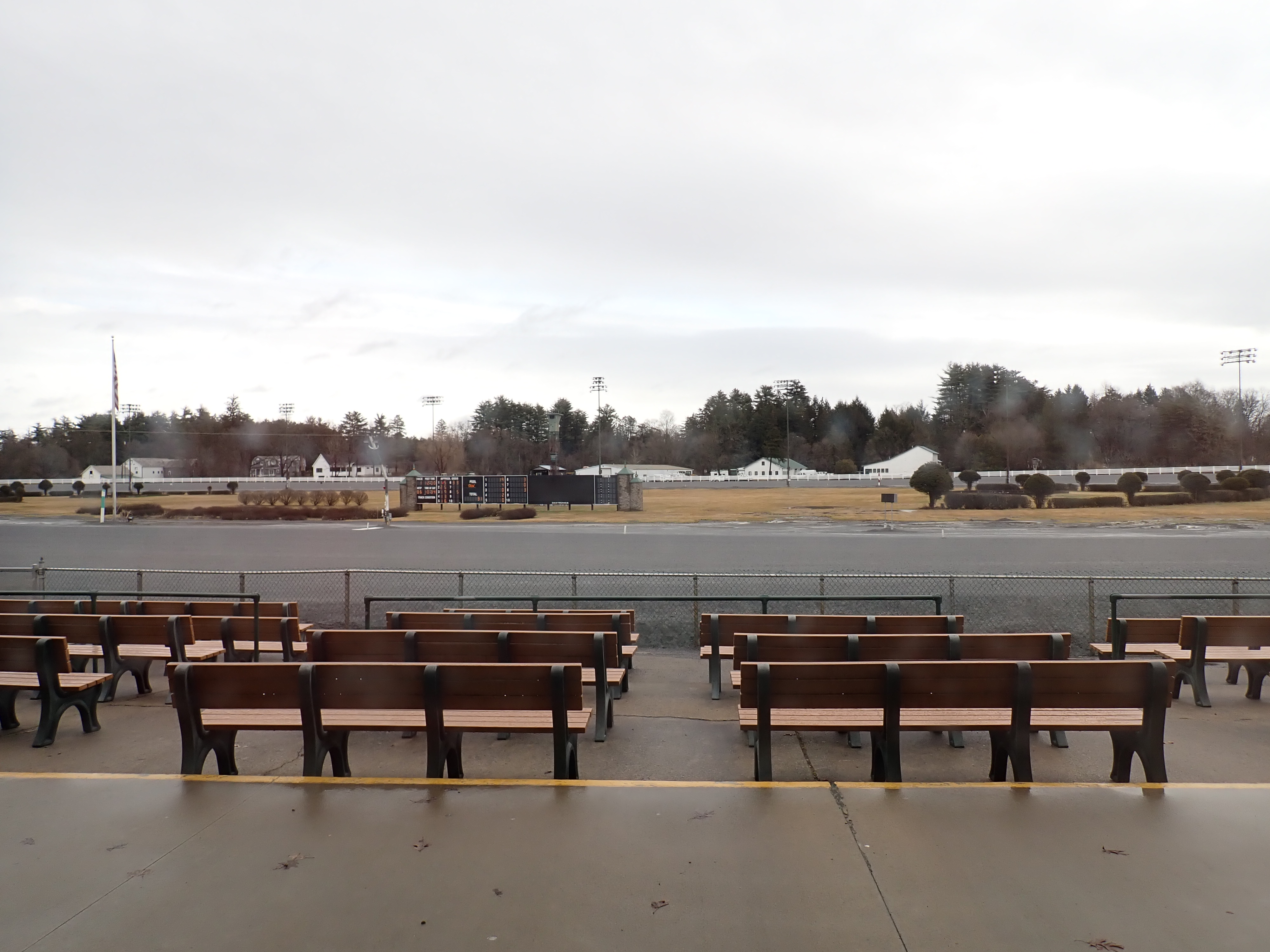 Saratoga Casino track seating