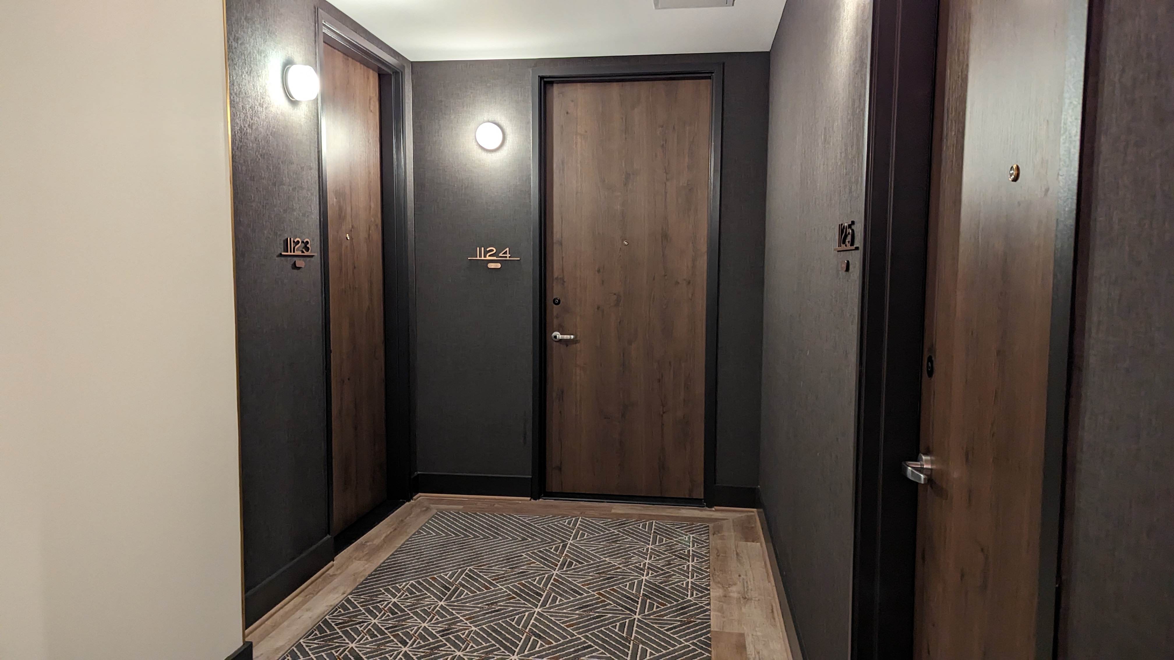 Thompson Houston guestroom hallway 1123 Thompson Houston guestroom hallway 1123