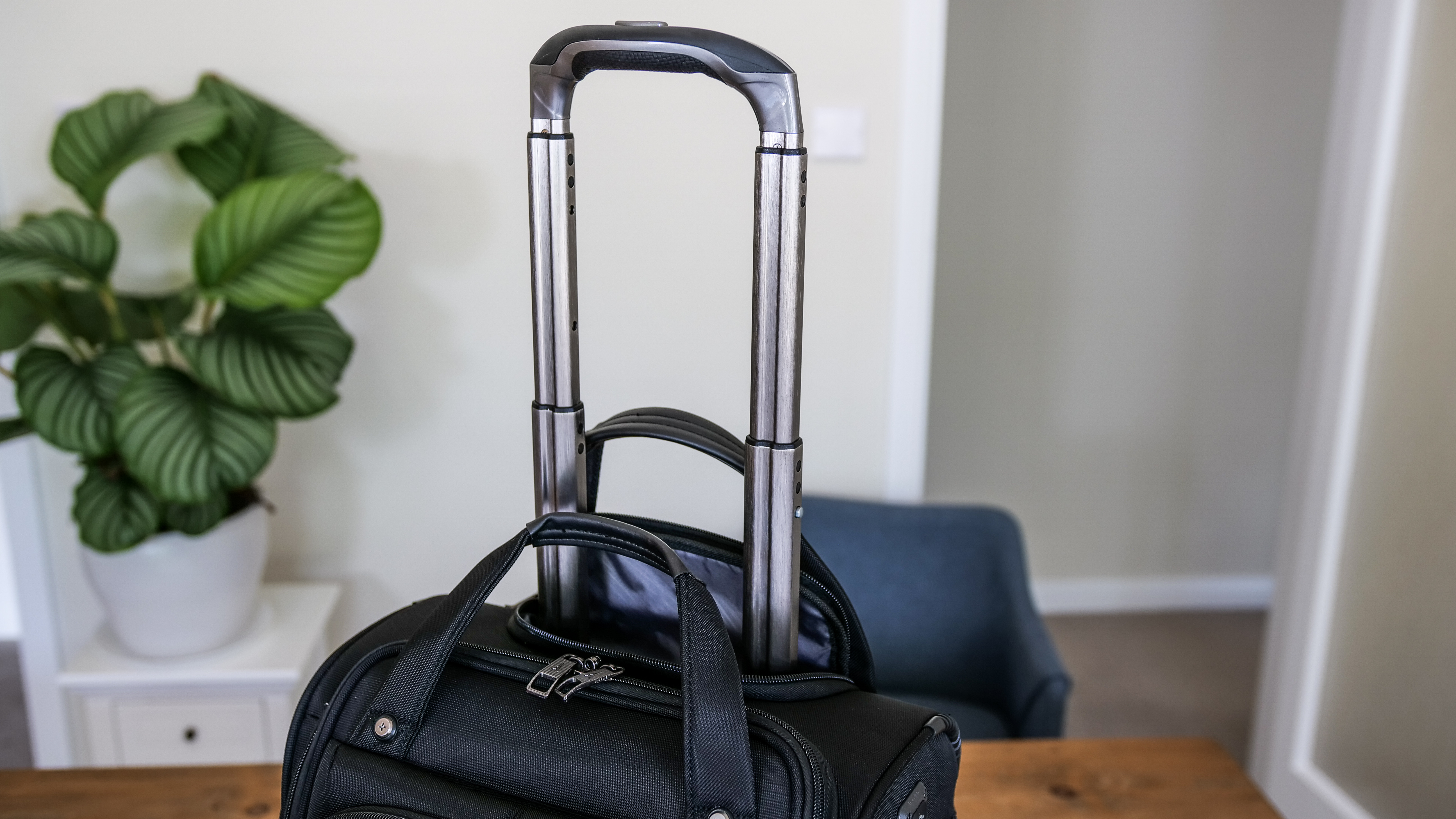 Travelpro Crew Versapack Handle