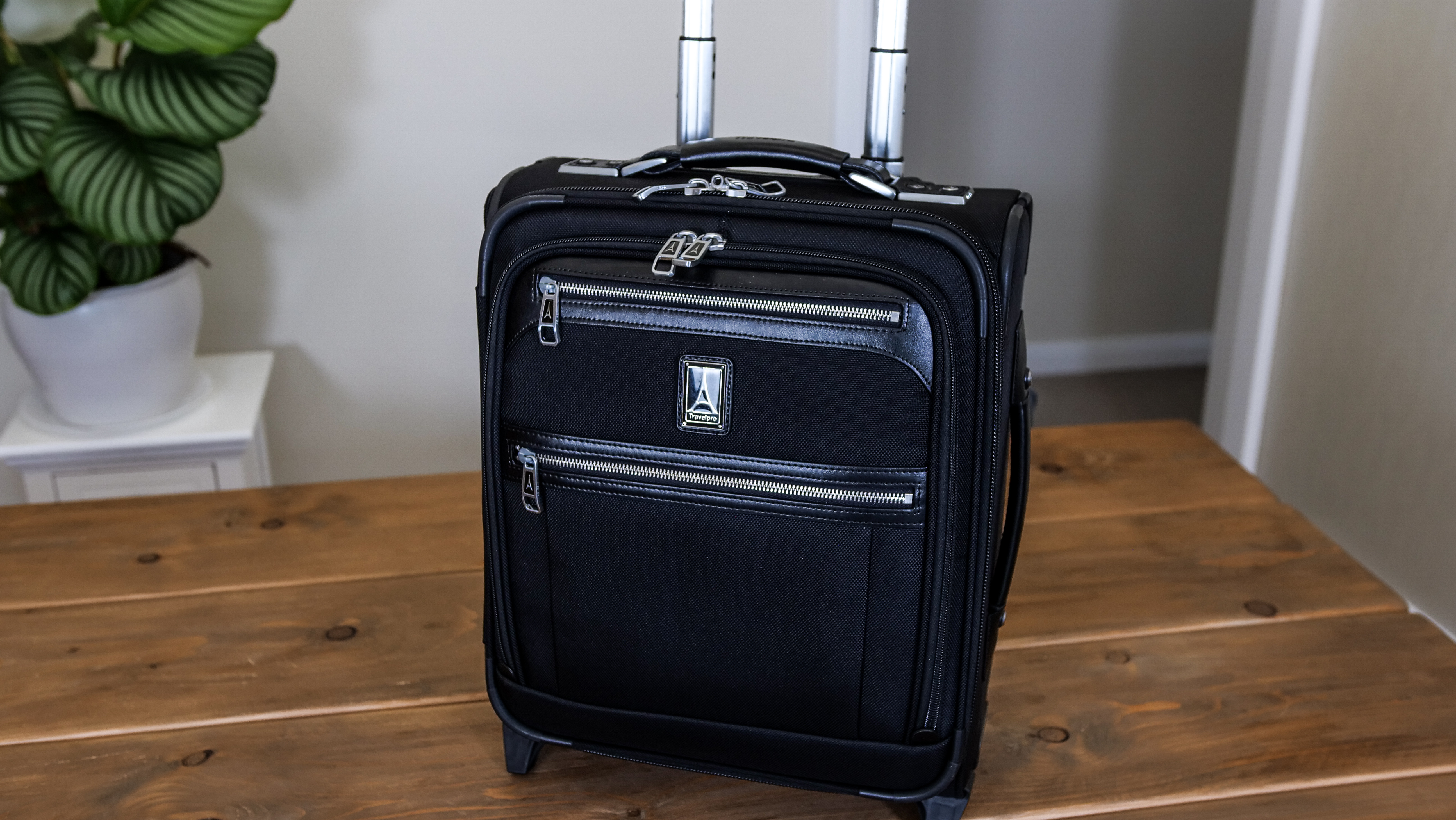 Travelpro Platinum Elite Softside 