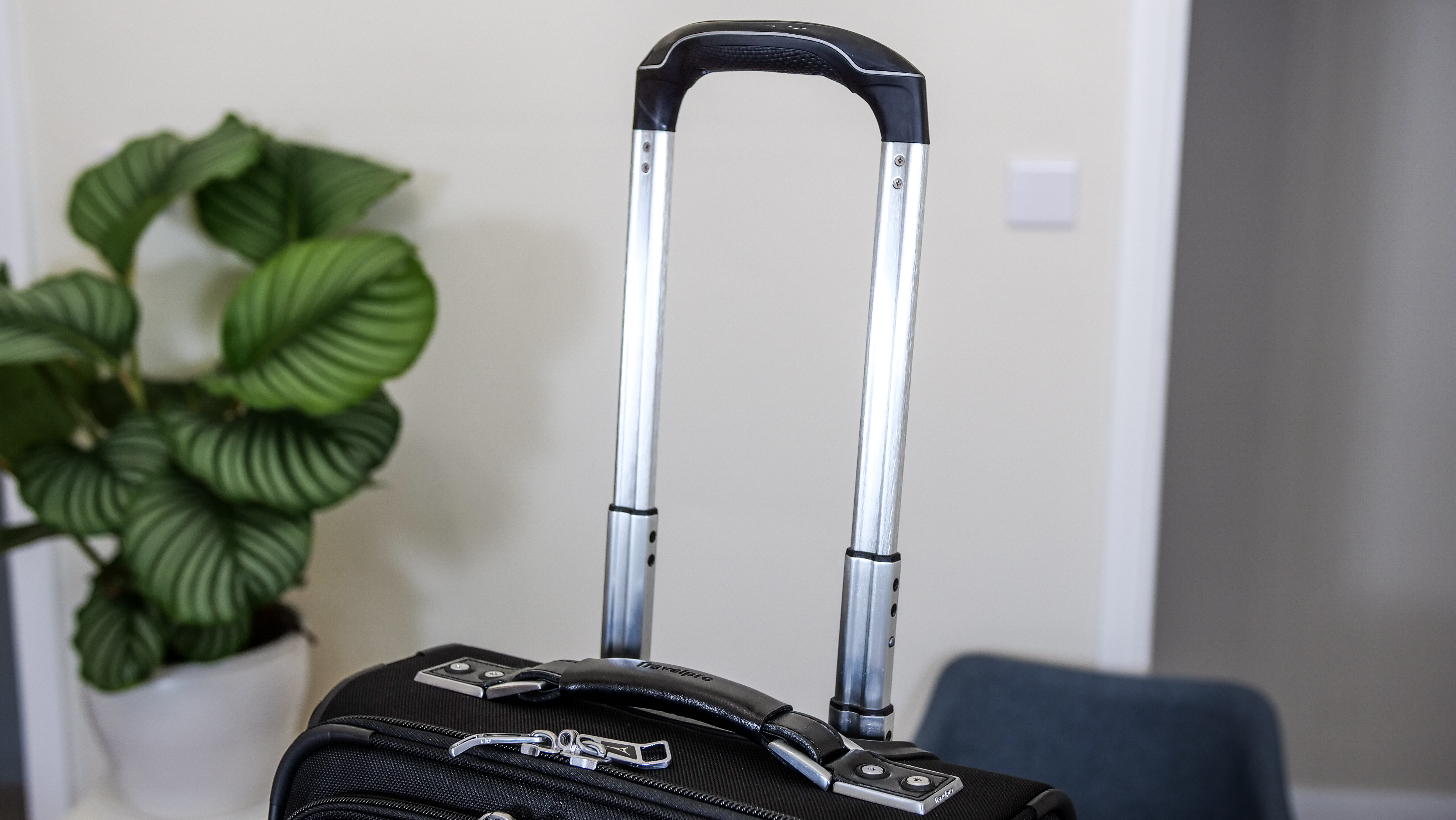Travelpro Platinum Elite Softside Handle