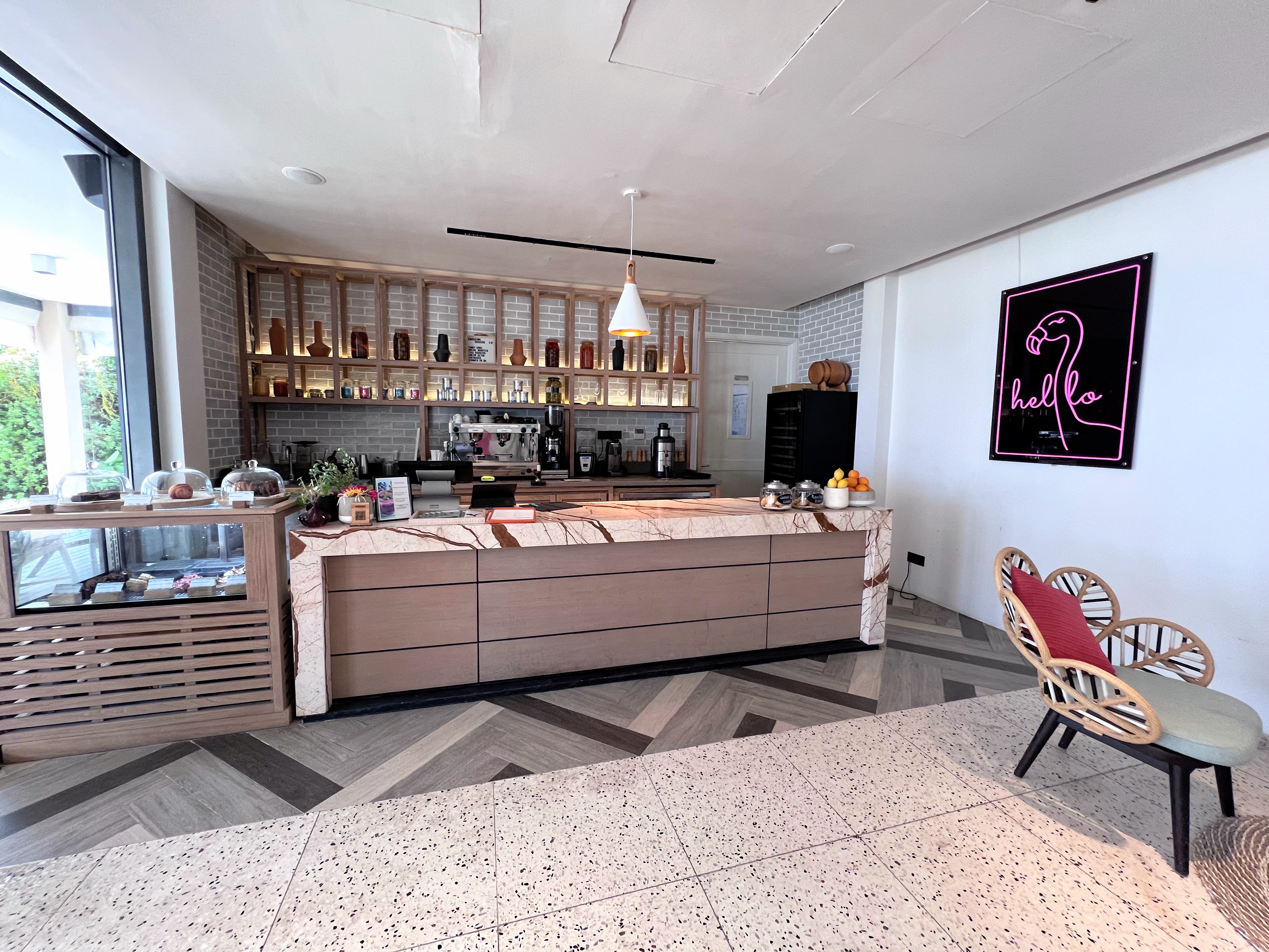 Waves cafe at Le Meridien Maldives