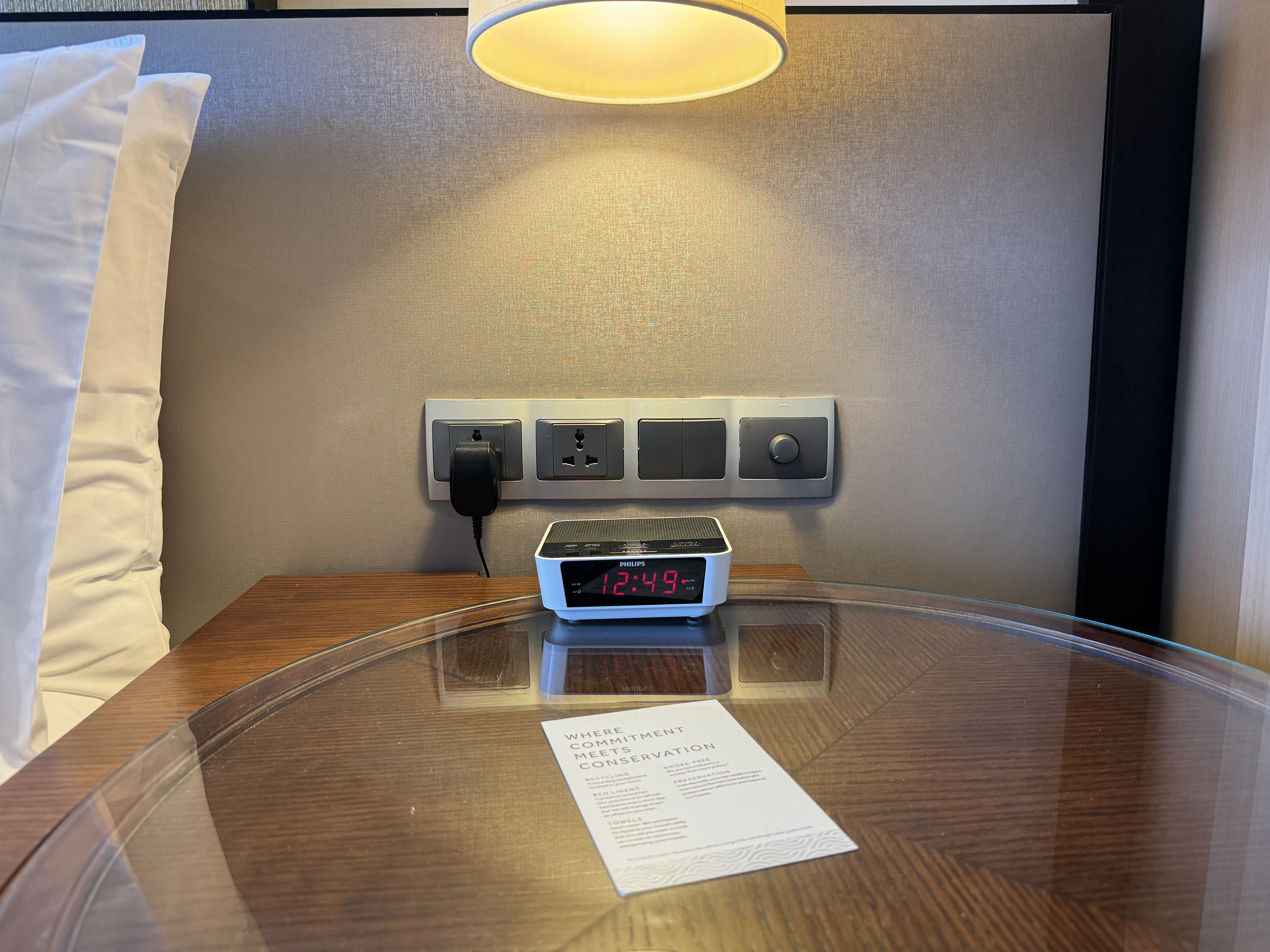 Weligama Bay Marriott king room nightstand