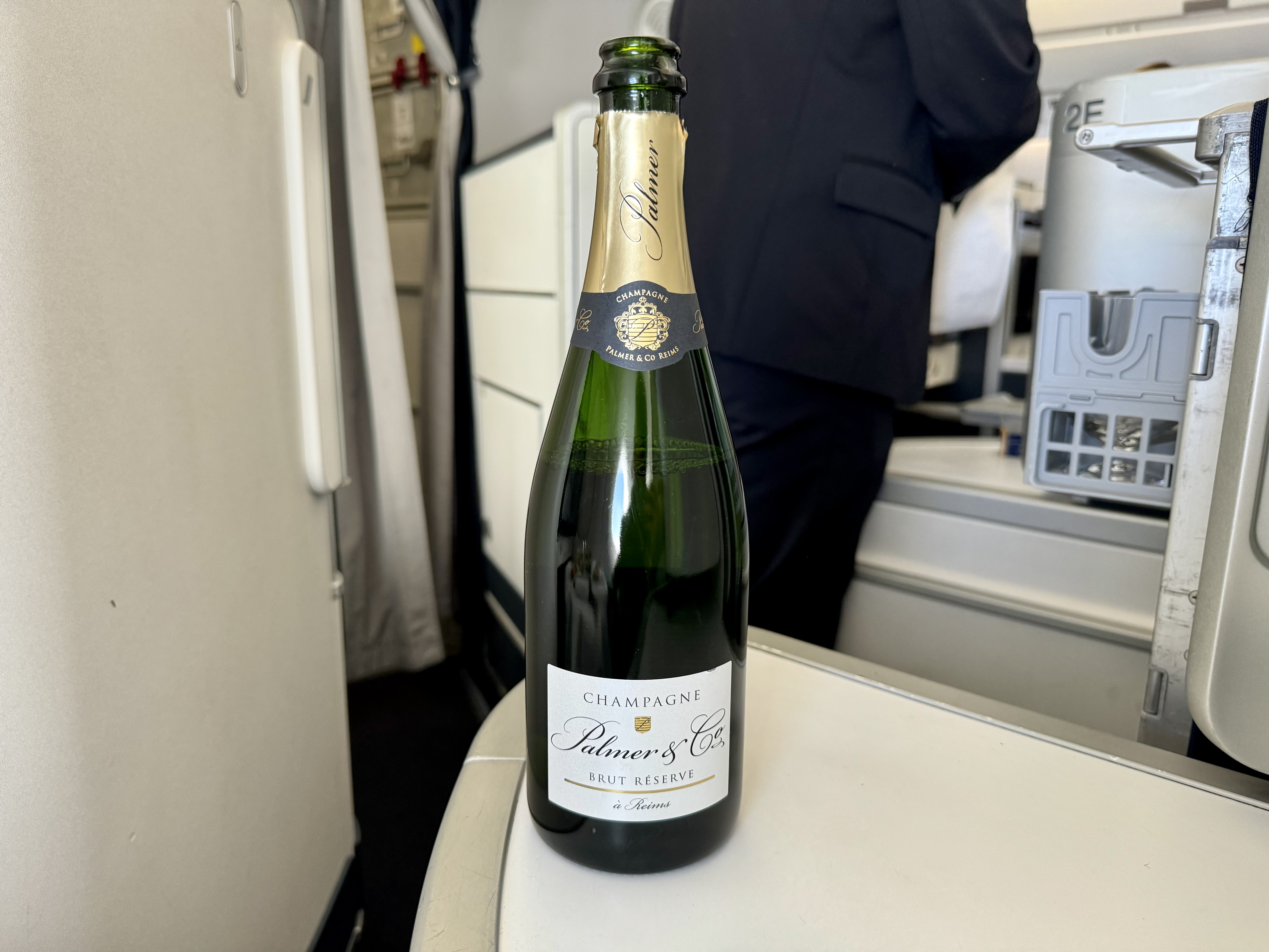Air France Business Class Airbus A350 FnB Champagne Air France Business Class Airbus A350 FnB Champagne