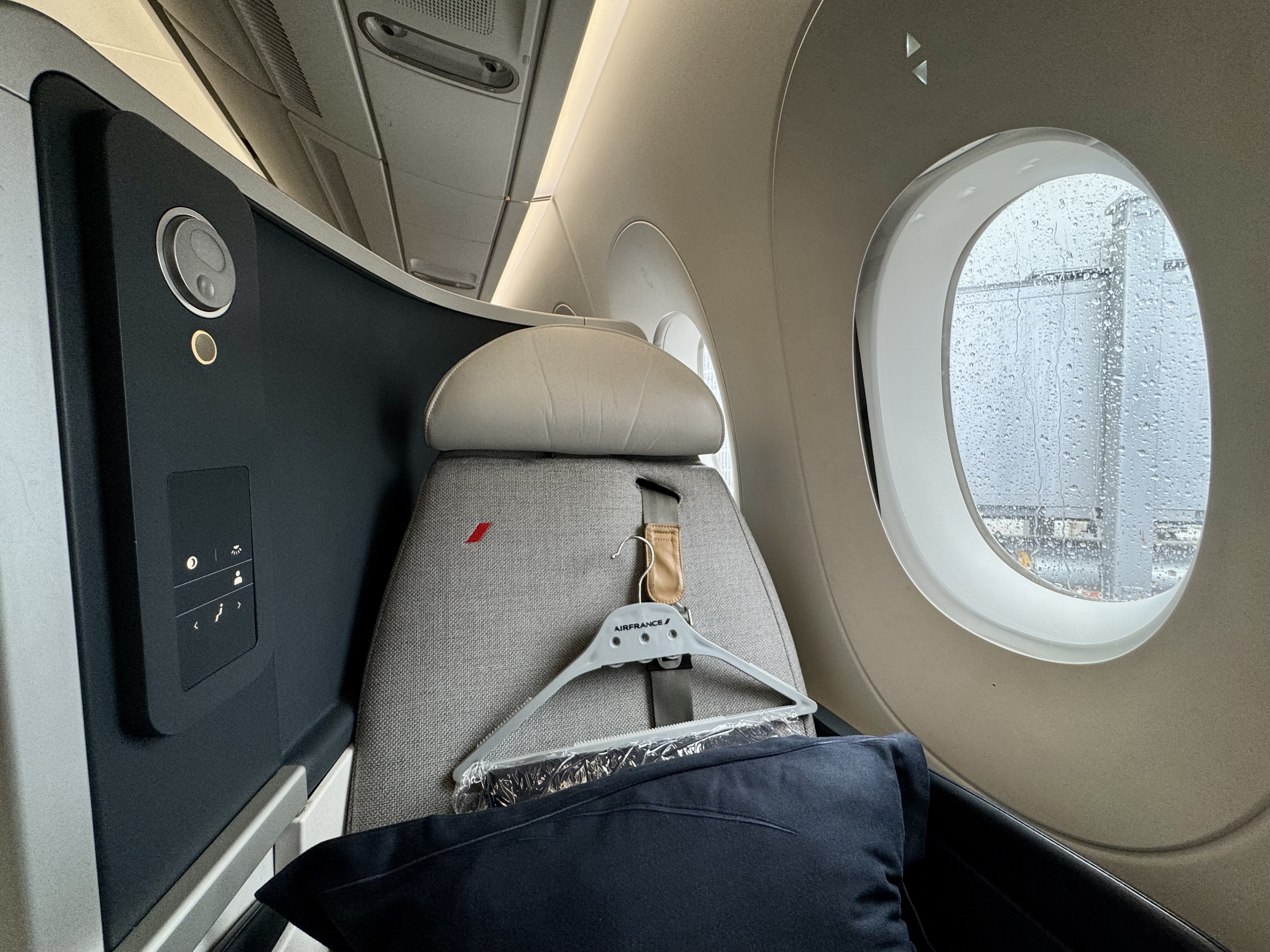 Air France Business Class Airbus A350 seat 1