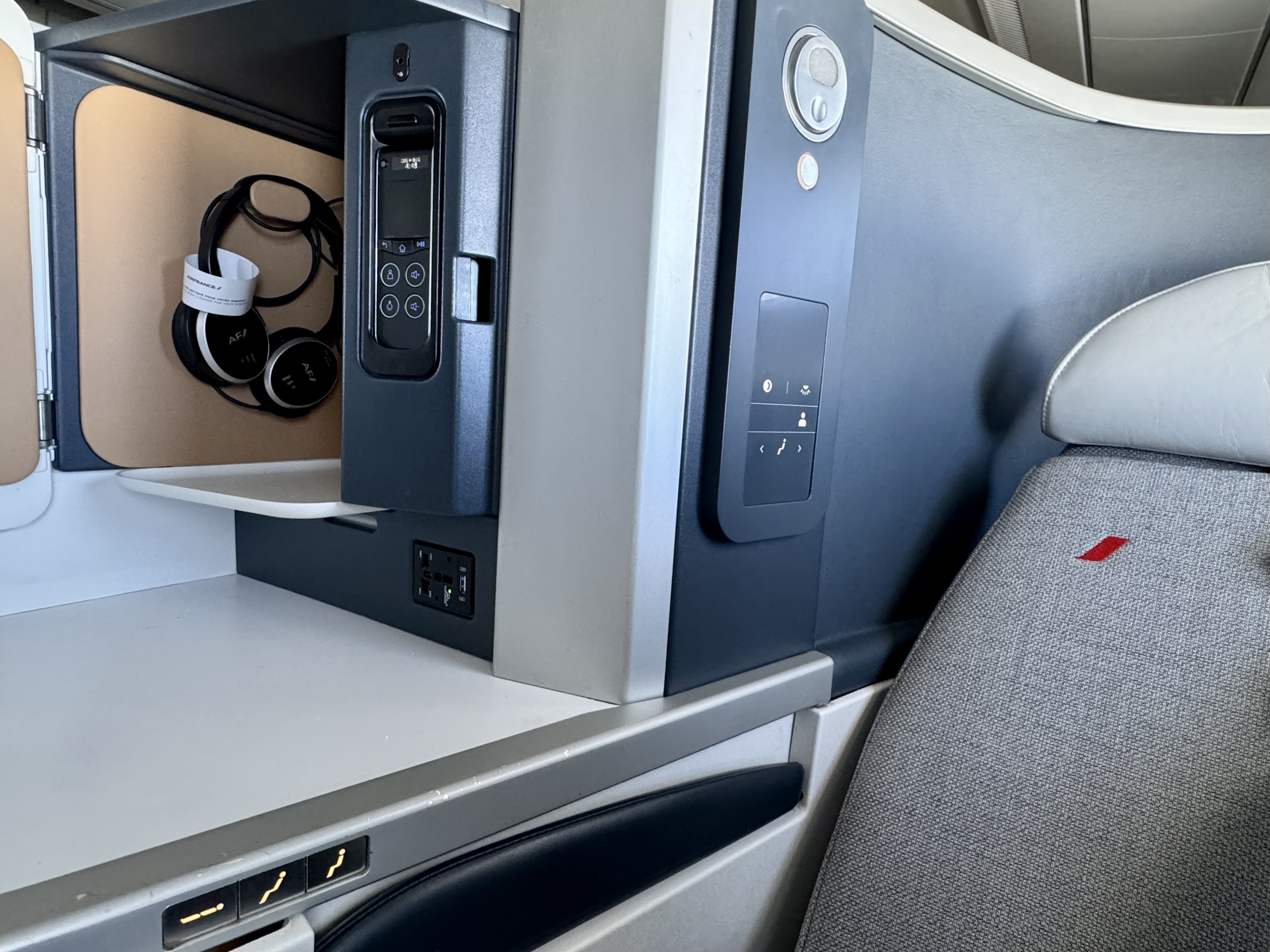 Air France Business Class Airbus A350 seat Air France Business Class Airbus A350 seat