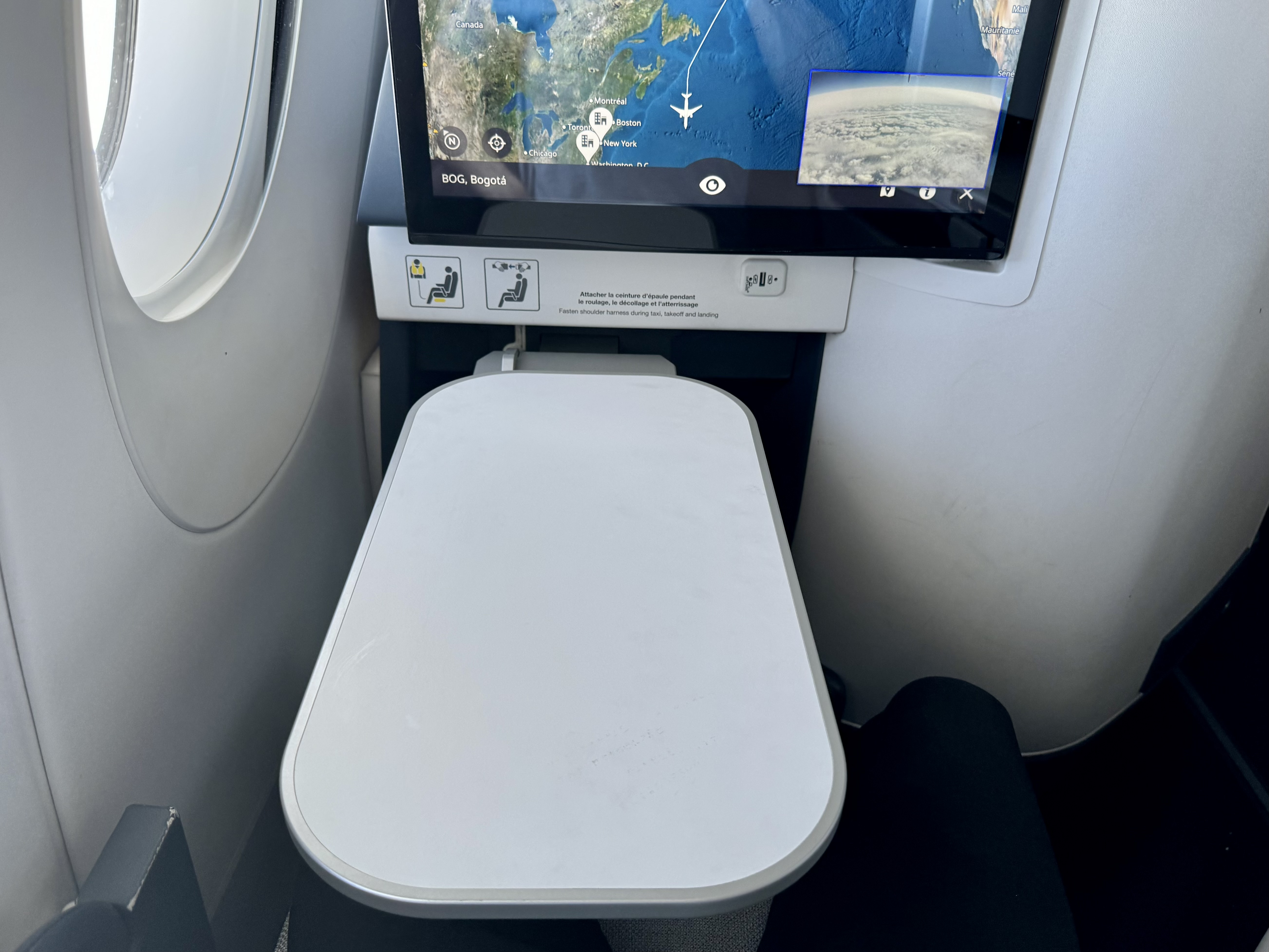Air France Business Class Airbus A350 seat table Air France Business Class Airbus A350 seat table