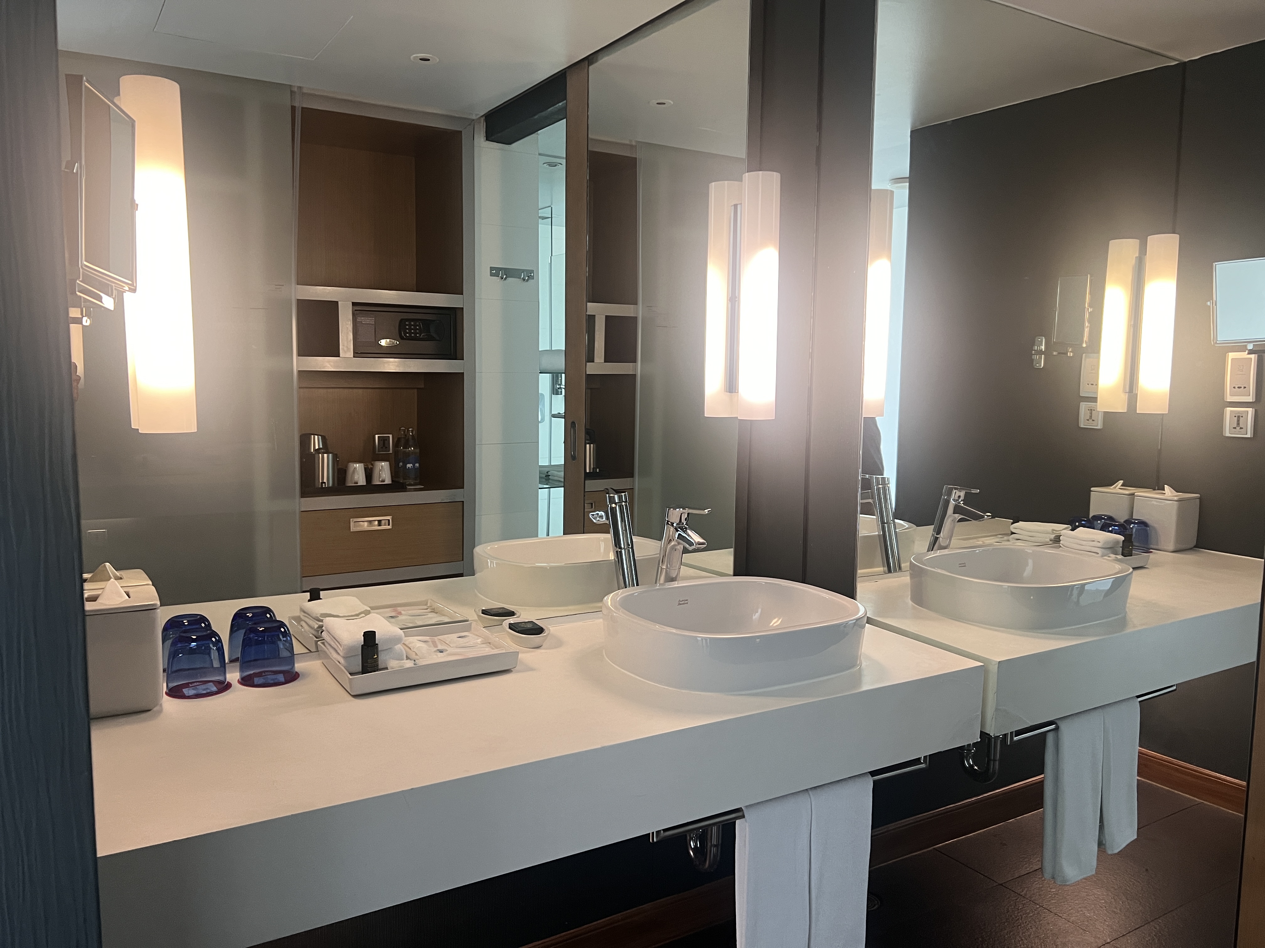 Aloft Bangkok Sukhumvit 11 bathroom from entrance Aloft Bangkok Sukhumvit 11 bathroom from entrance