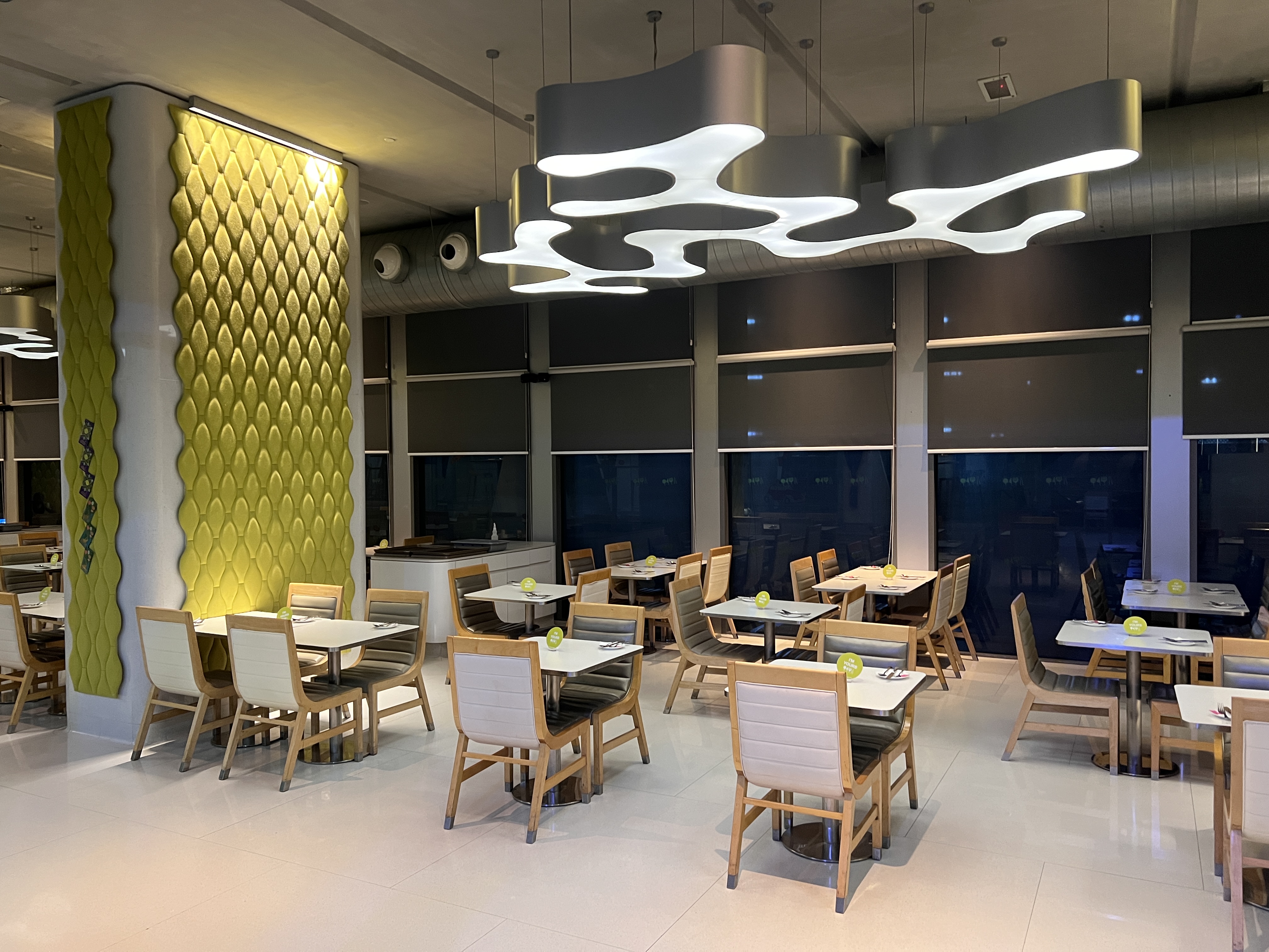Aloft Kuala Lumpur Sentral Nook breakfast seating Aloft Kuala Lumpur Sentral Nook breakfast seating