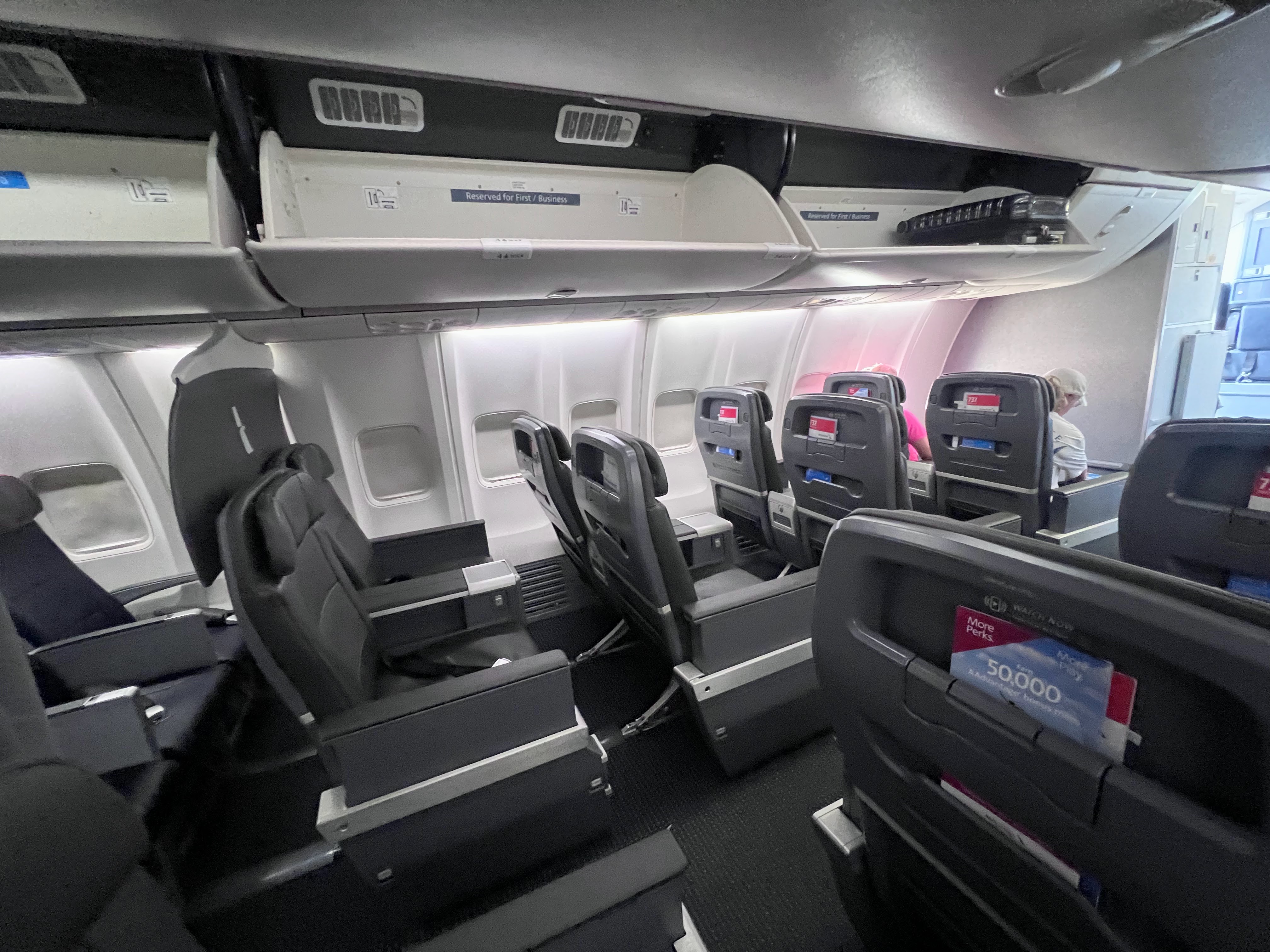 American Airlines 737 business class cabin