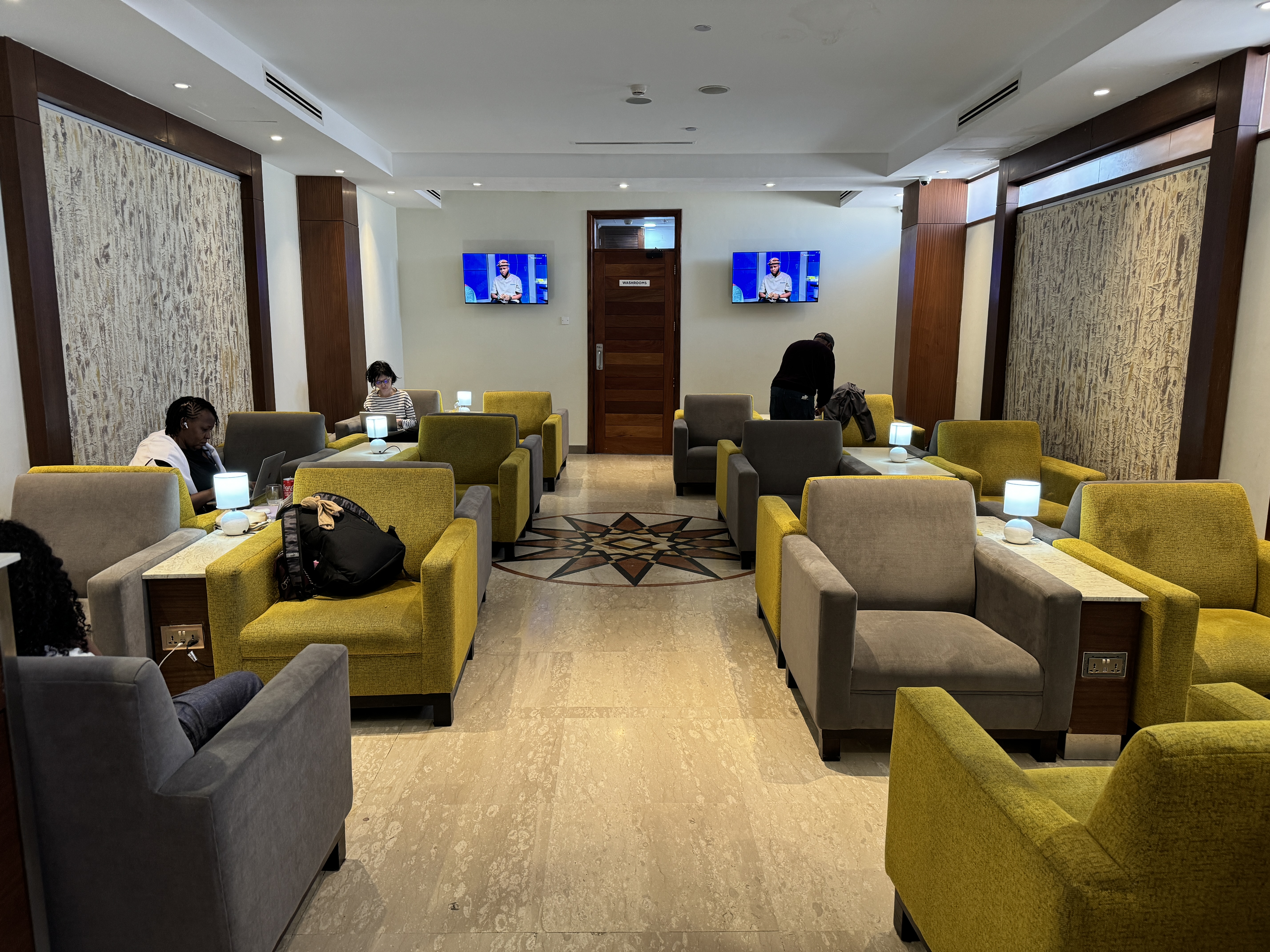 Aspire Lounge NBO rear section