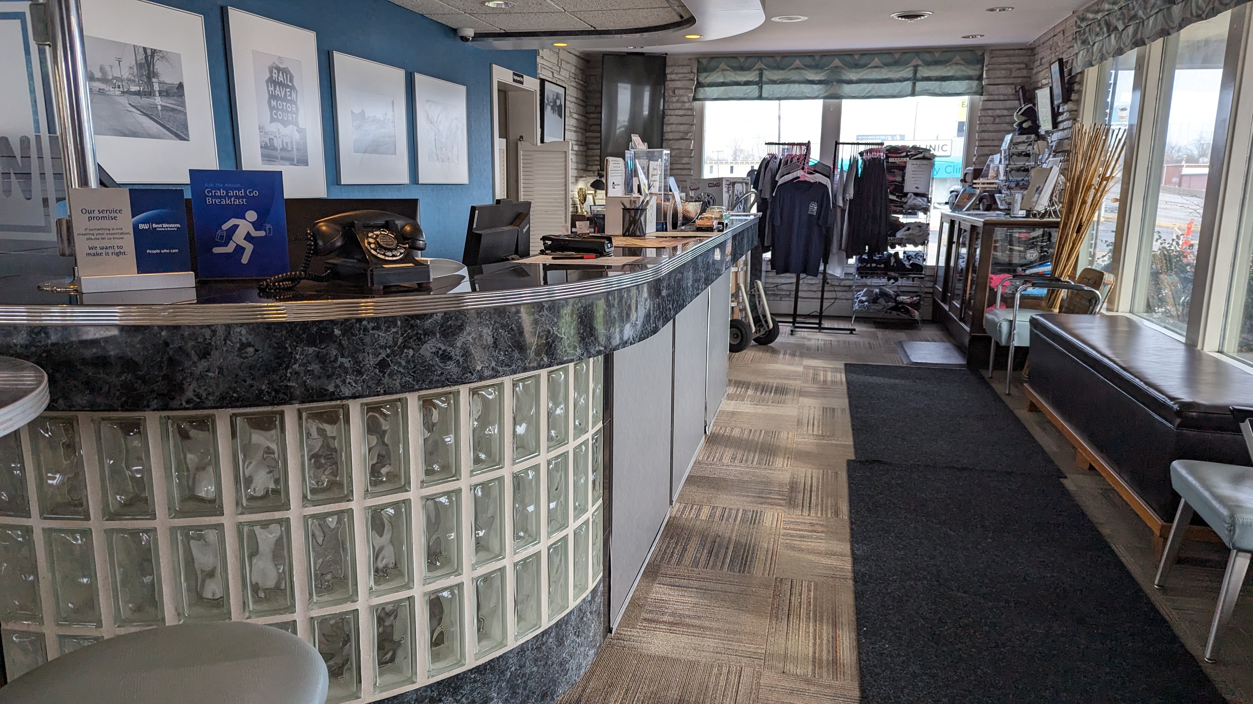 Best Western Rail Haven Springfield lobby Best Western Rail Haven Springfield lobby