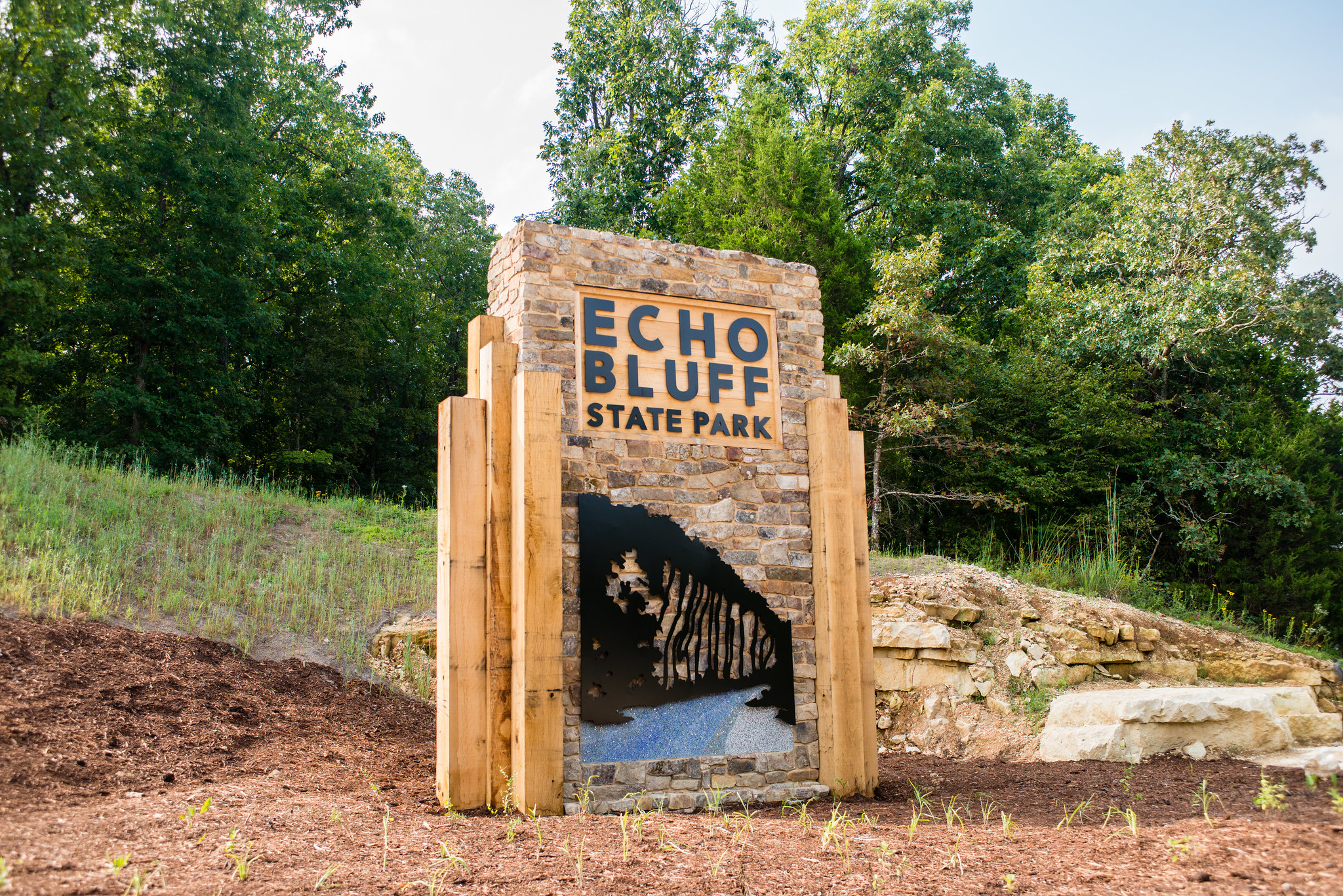 Echo Bluff State Park