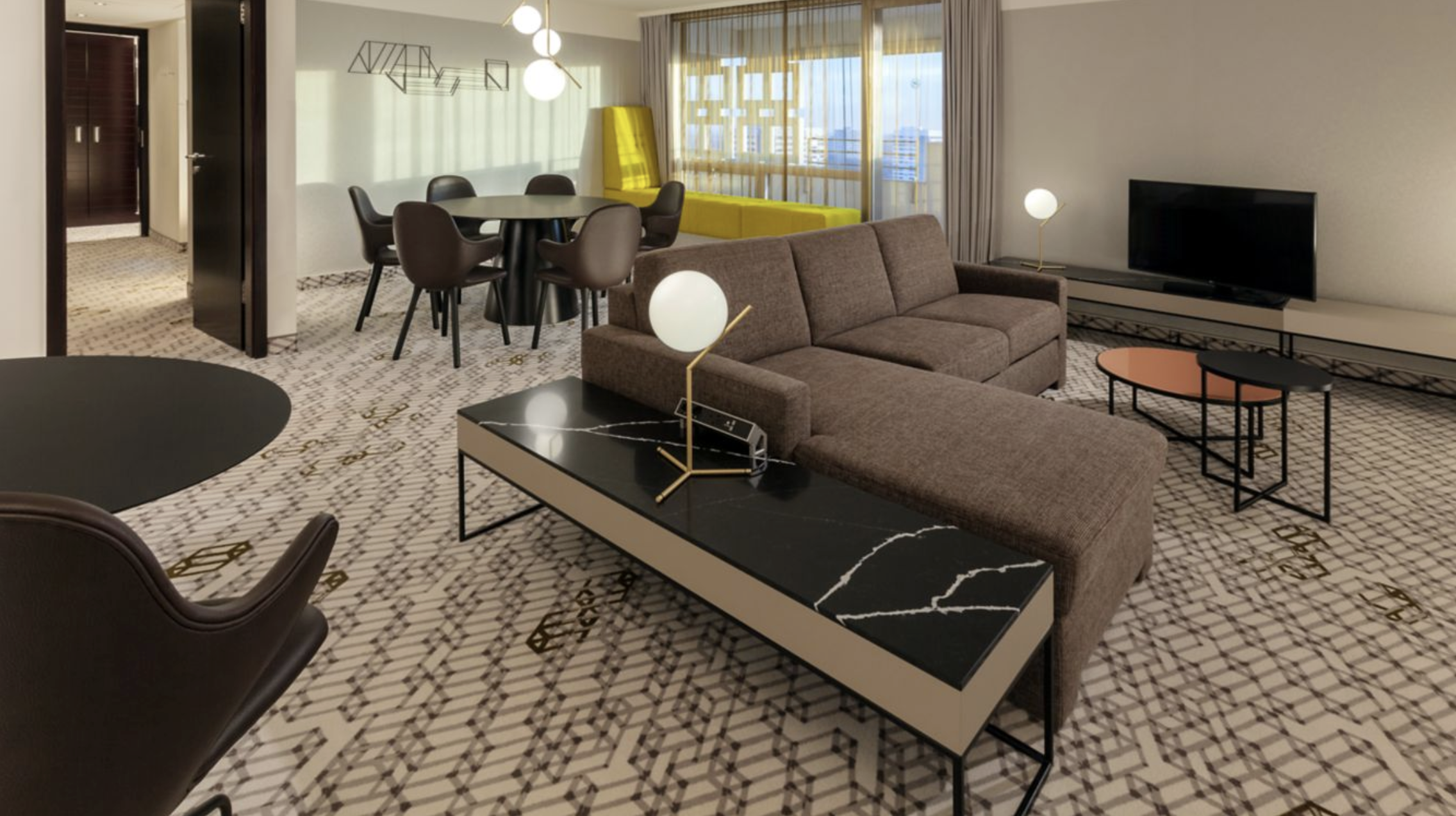 Four Points By Sheraton Munich Arabellapark Deluxe Suite Four Points By Sheraton Munich Arabellapark Deluxe Suite