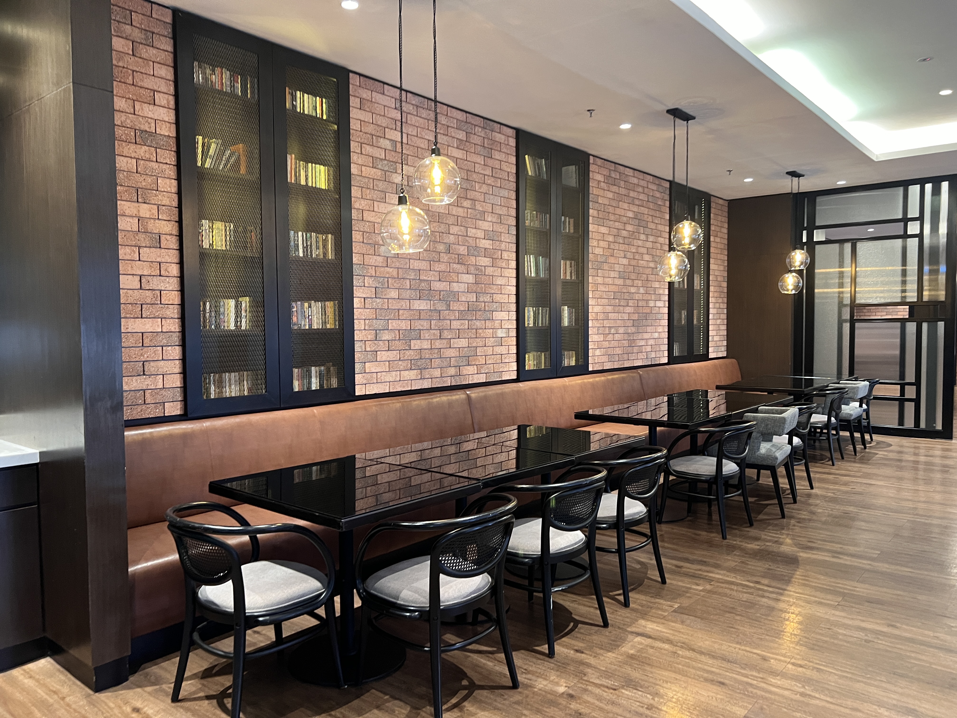 Hotel Stripes Kuala Lumpur Autograph Collection The SNUG wall seating Hotel Stripes Kuala Lumpur Autograph Collection The SNUG wall seating