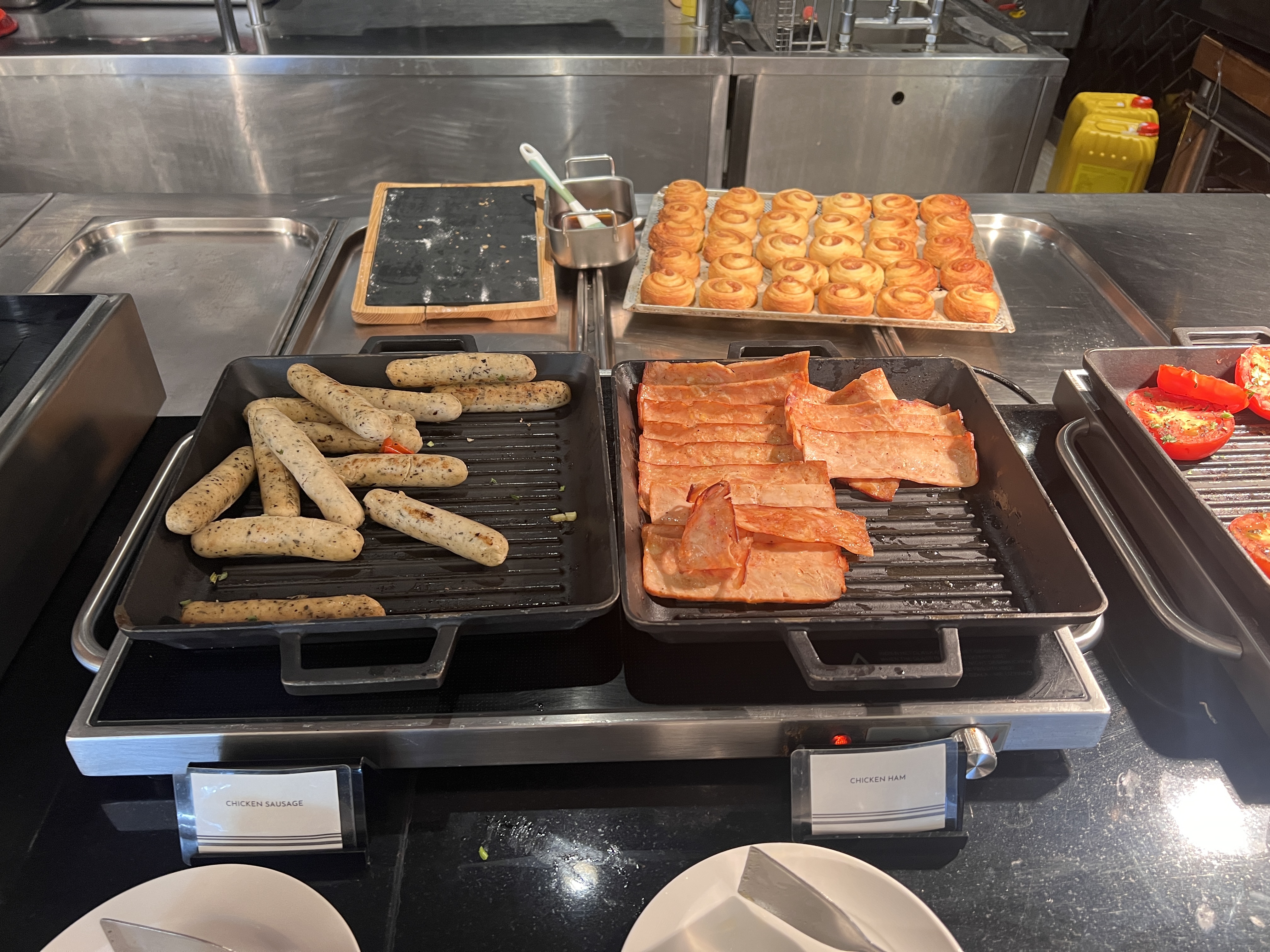Hotel Stripes Kuala Lumpur Autograph Collection breakfast chicken ham and chicken sausage Hotel Stripes Kuala Lumpur Autograph Collection breakfast chicken ham and chicken sausage