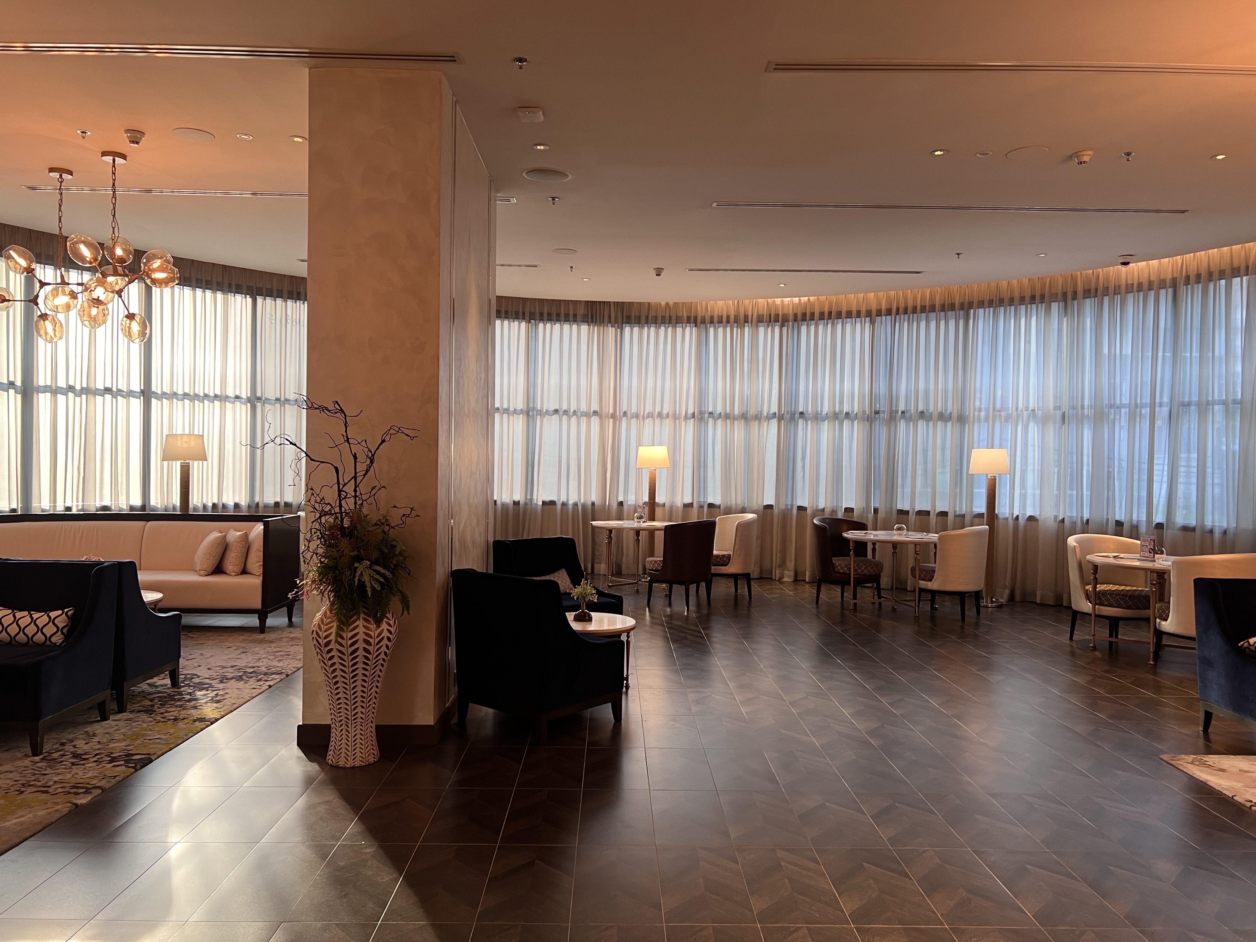Hyatt Place Bangkok Sukhumvit Gallery Lobby restaurant wide