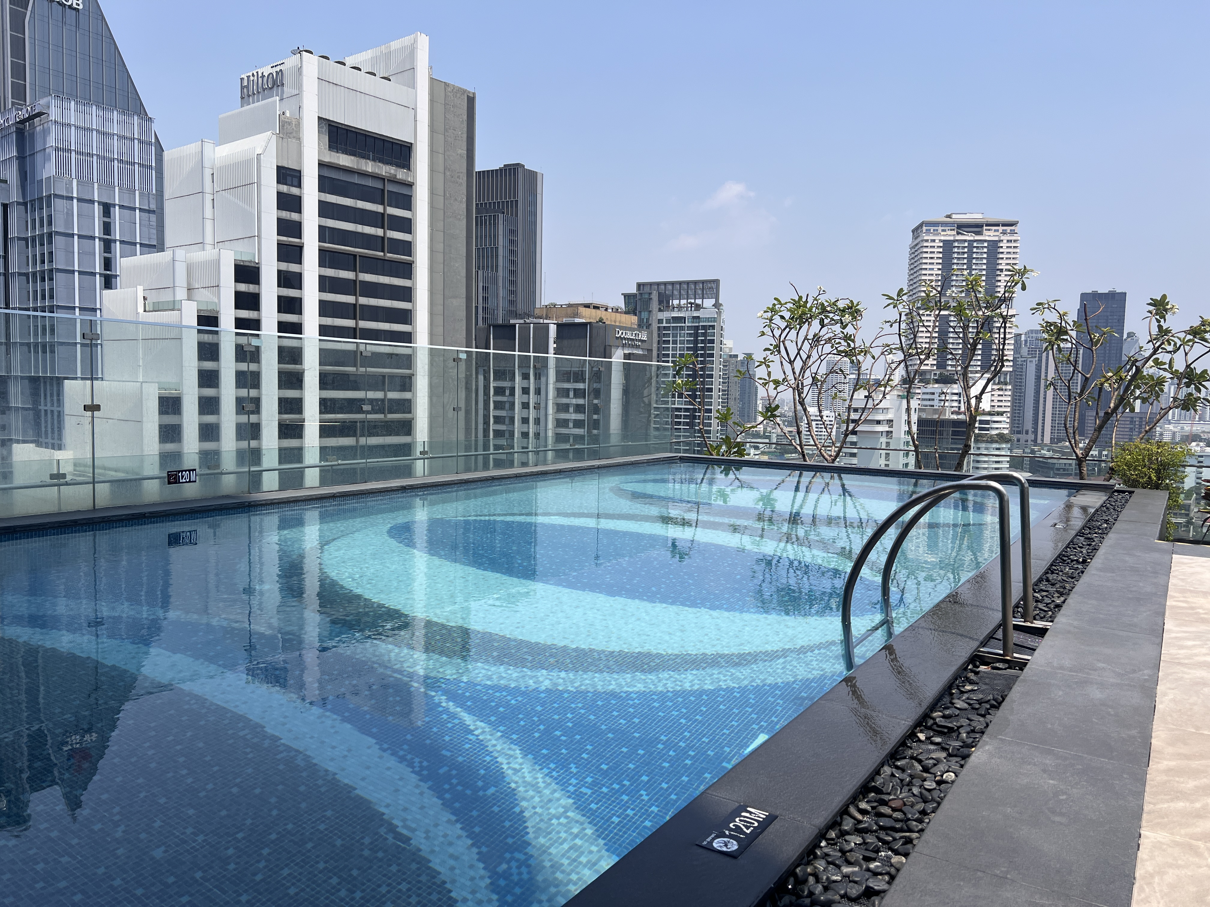 Hyatt Place Bangkok Sukhumvit pool Hyatt Place Bangkok Sukhumvit rooftop pool