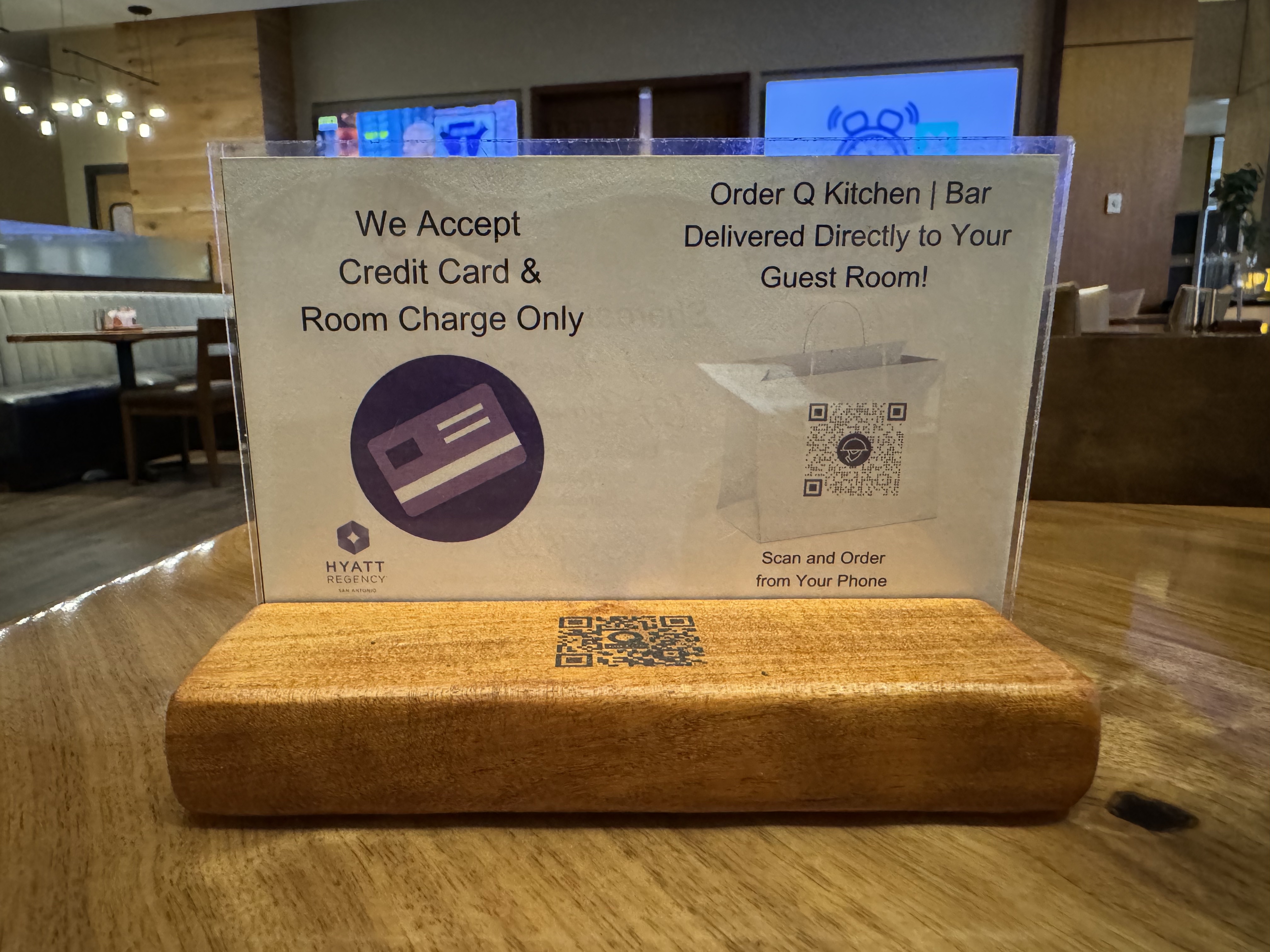 Hyatt Regency San Antonio Riverwalk Q Kitchen no cash sign Hyatt Regency San Antonio Riverwalk Q Kitchen no cash sign