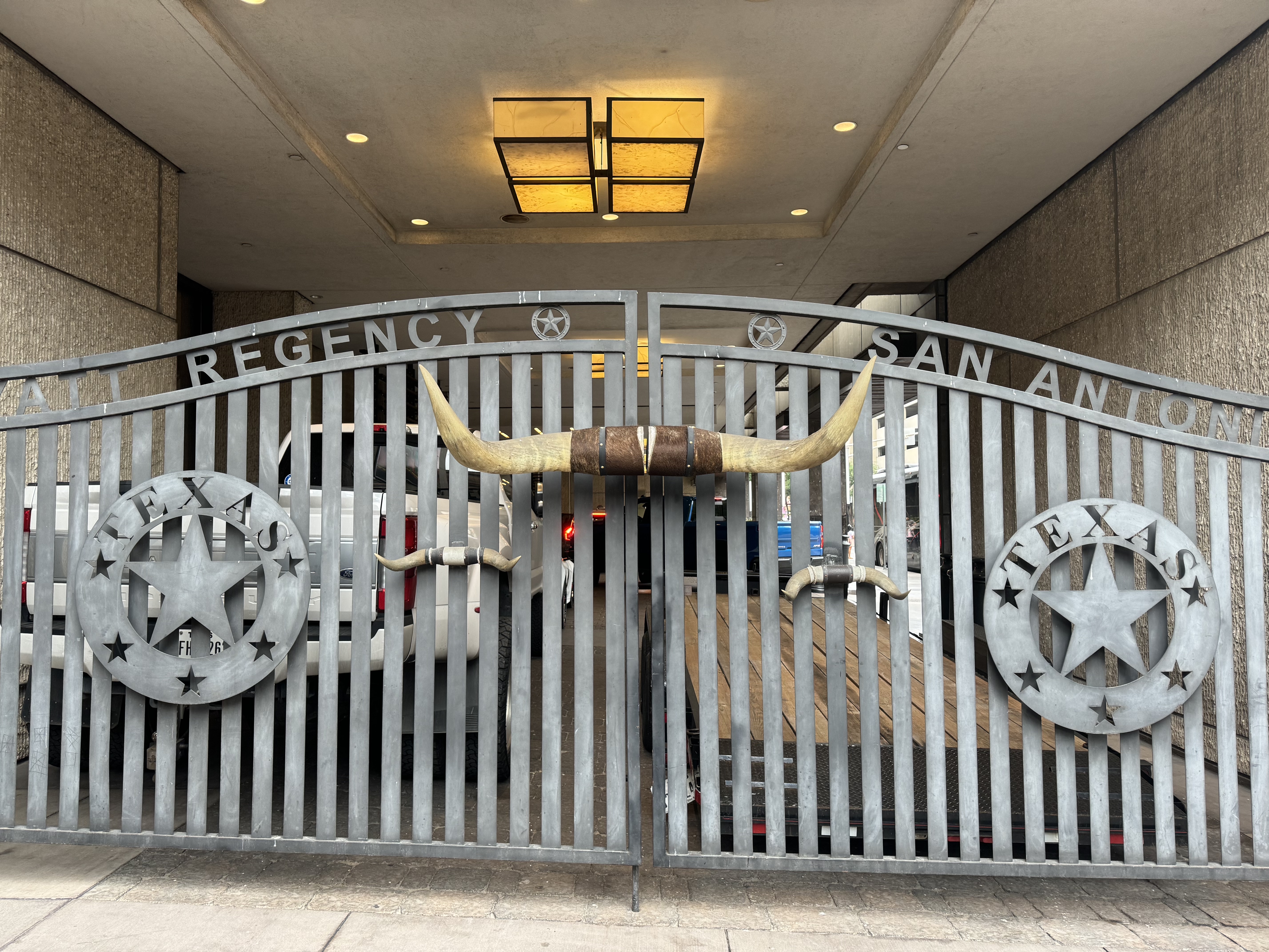 Hyatt Regency San Antonio Riverwalk gate Hyatt Regency San Antonio Riverwalk gate