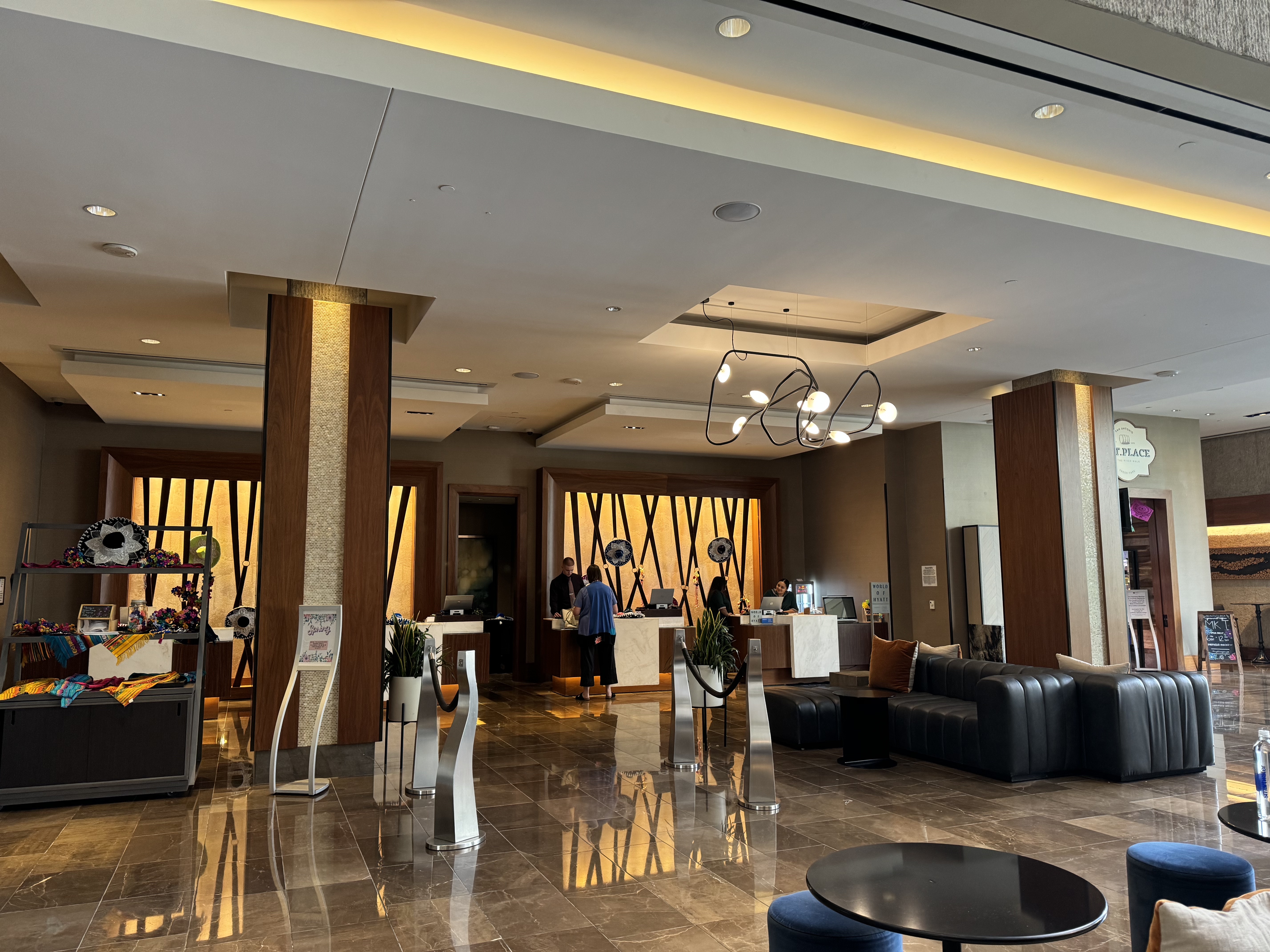 Hyatt Regency San Antonio Riverwalk lobby Hyatt Regency San Antonio Riverwalk lobby